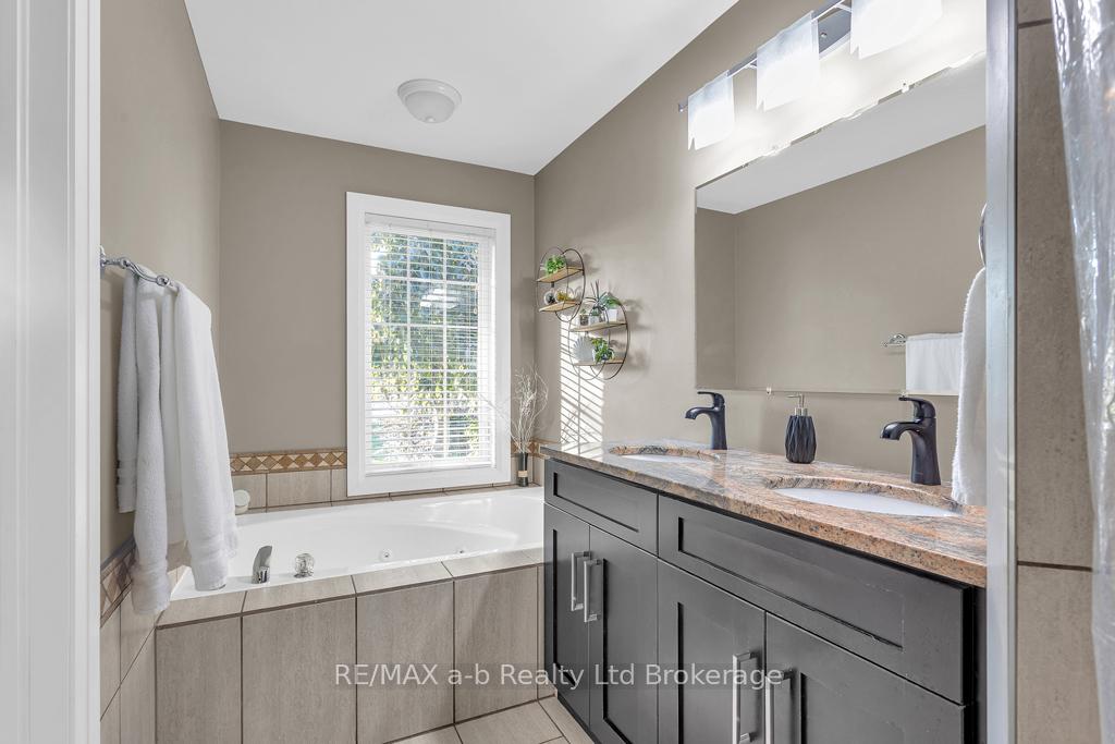 Photo 25 of 9442 Richmond Road, Bayham, Richmond — HOMEH