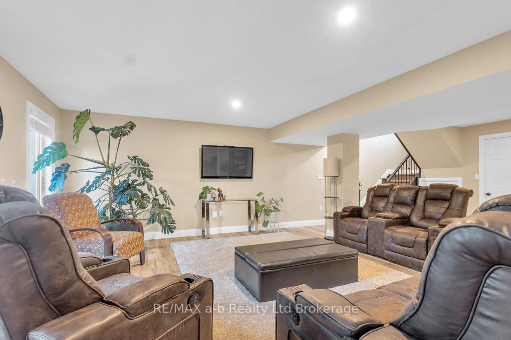 Photo 32 of 9442 Richmond Road, Bayham, Richmond — HOMEH