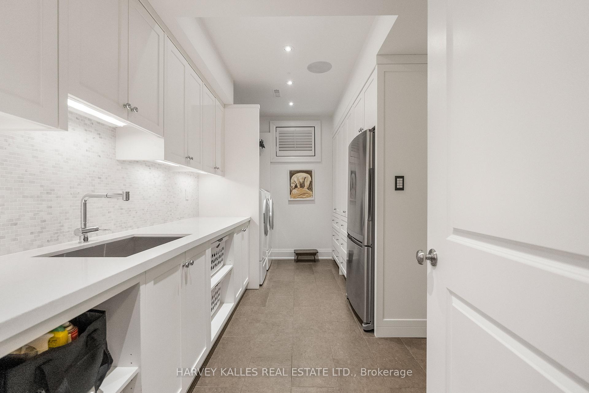 Photo 34 of 92 South Drive, Toronto, Rosedale-Moore Park — HOMEH