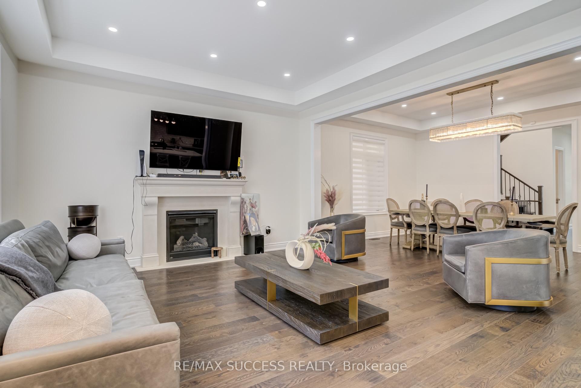 Photo 10 of 62 Threshing Mill Boulevard, Oakville, Glenorchy — HOMEH