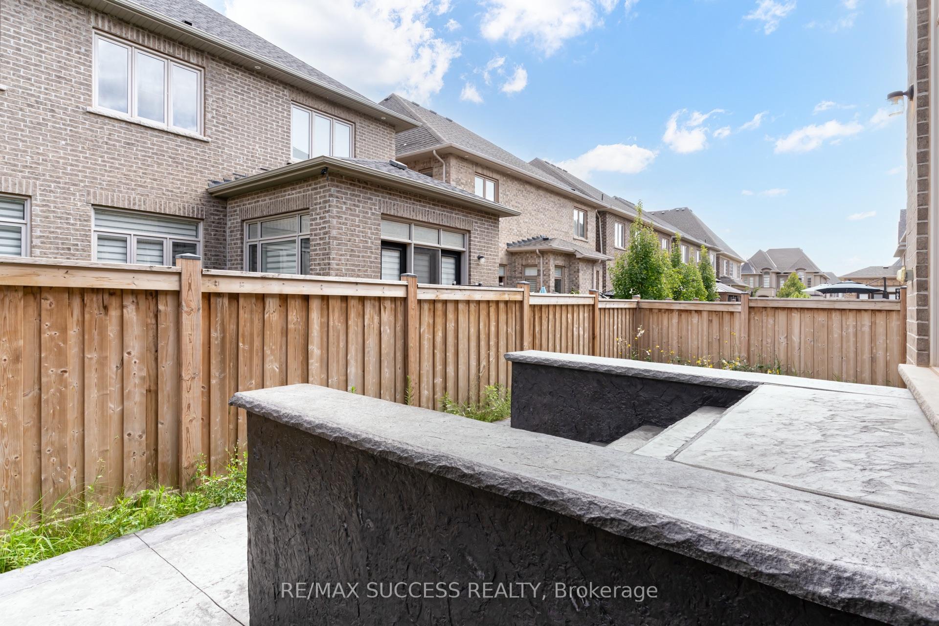 Photo 47 of 62 Threshing Mill Boulevard, Oakville, Glenorchy — HOMEH