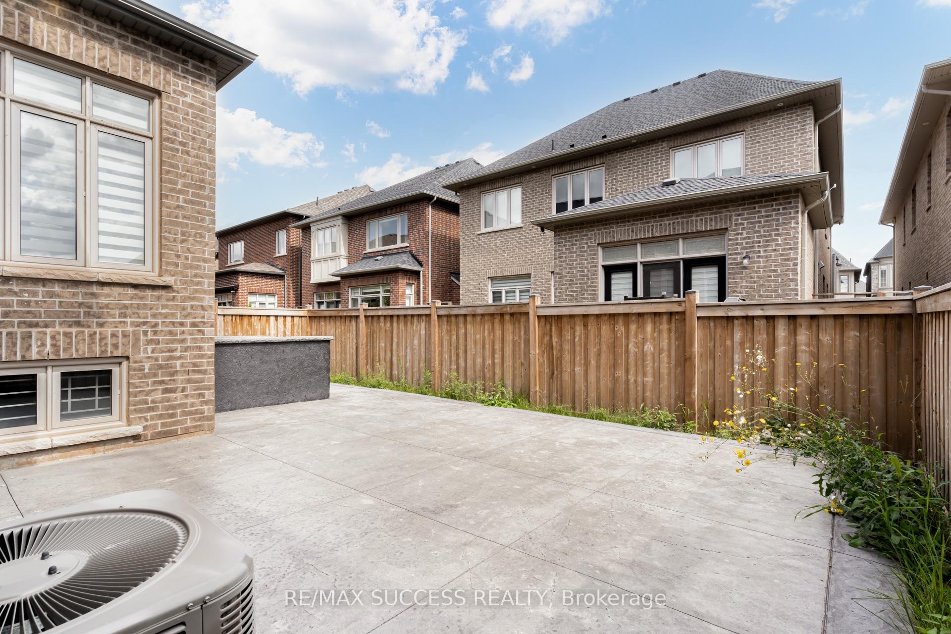 Photo 49 of 62 Threshing Mill Boulevard, Oakville, Glenorchy — HOMEH