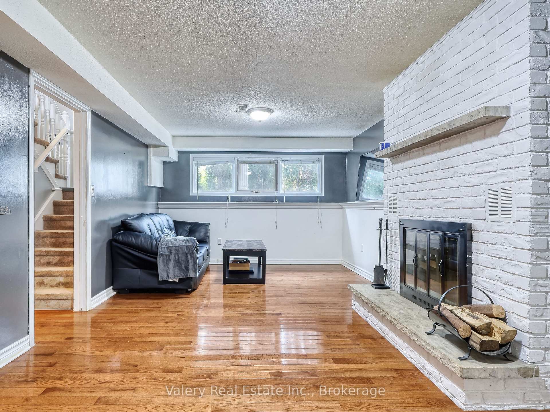 Photo 21 of 36 Rochelle Drive, St. Catharines, Bunting/Linwell — HOMEH