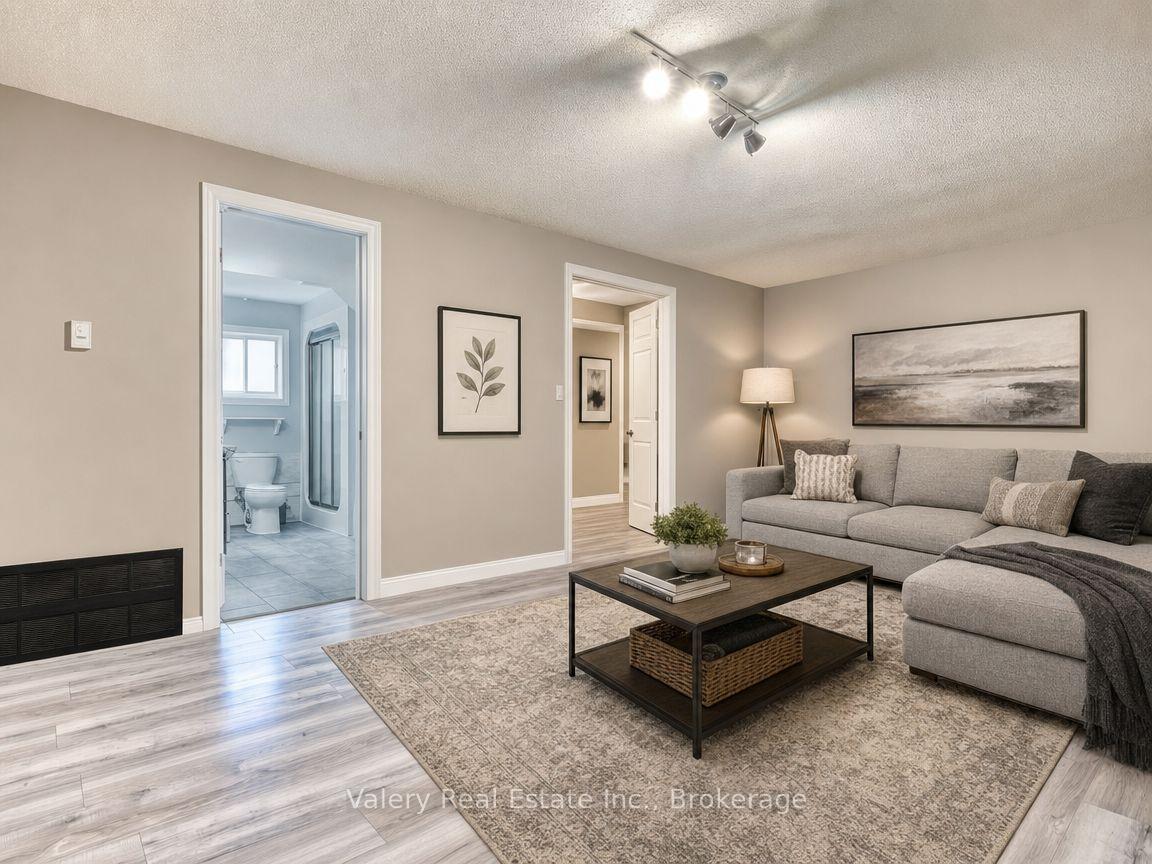 Photo 24 of 36 Rochelle Drive, St. Catharines, Bunting/Linwell — HOMEH
