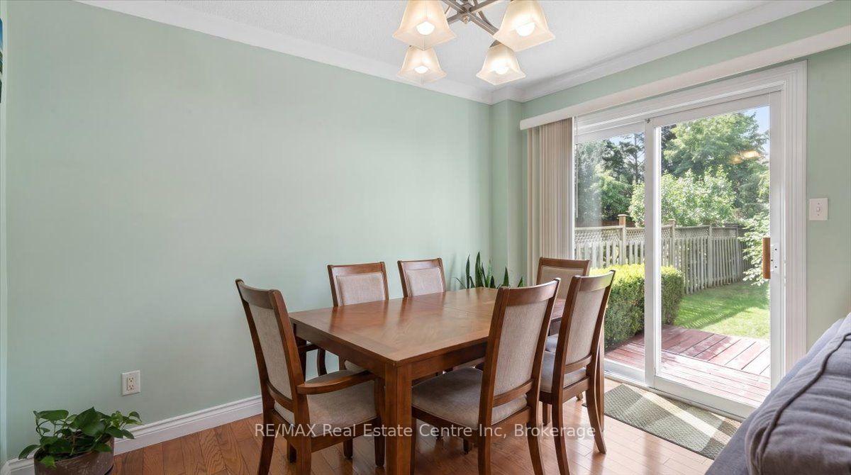 Photo 10 of 2524 Logan Avenue, Oakville, River Oaks — HOMEH