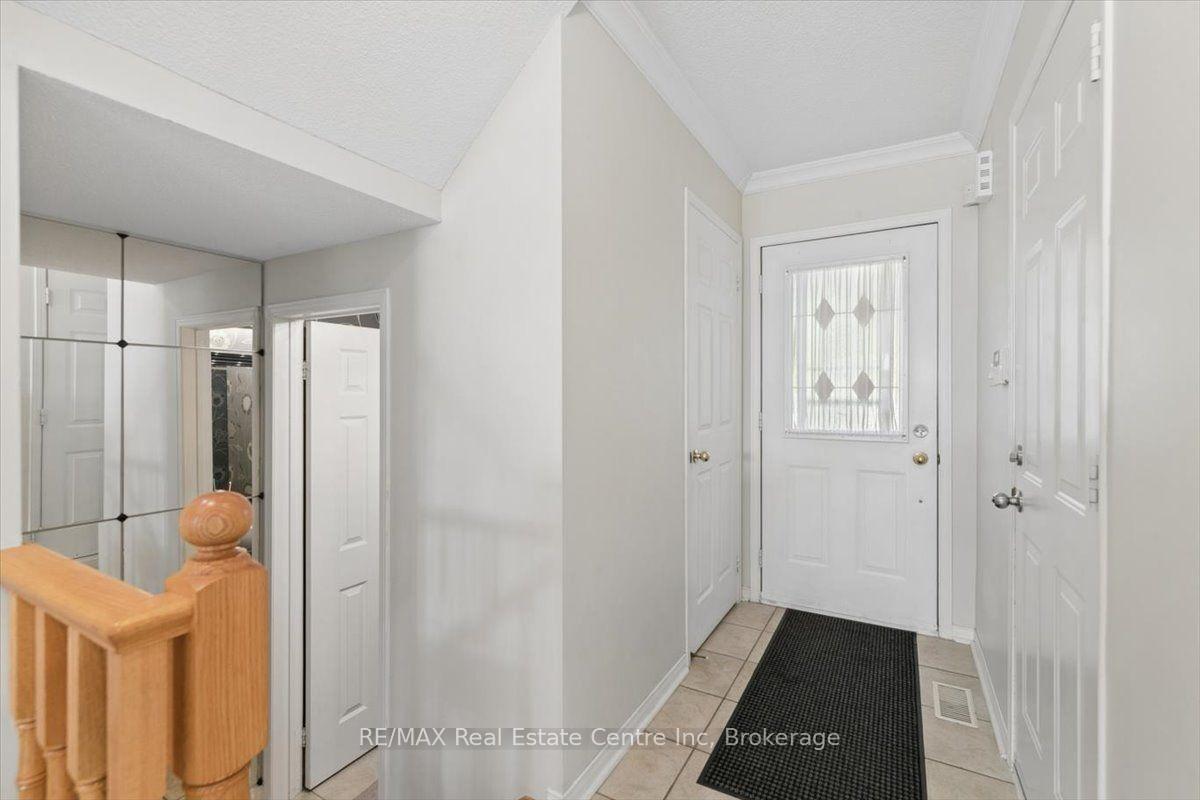 Photo 19 of 2524 Logan Avenue, Oakville, River Oaks — HOMEH