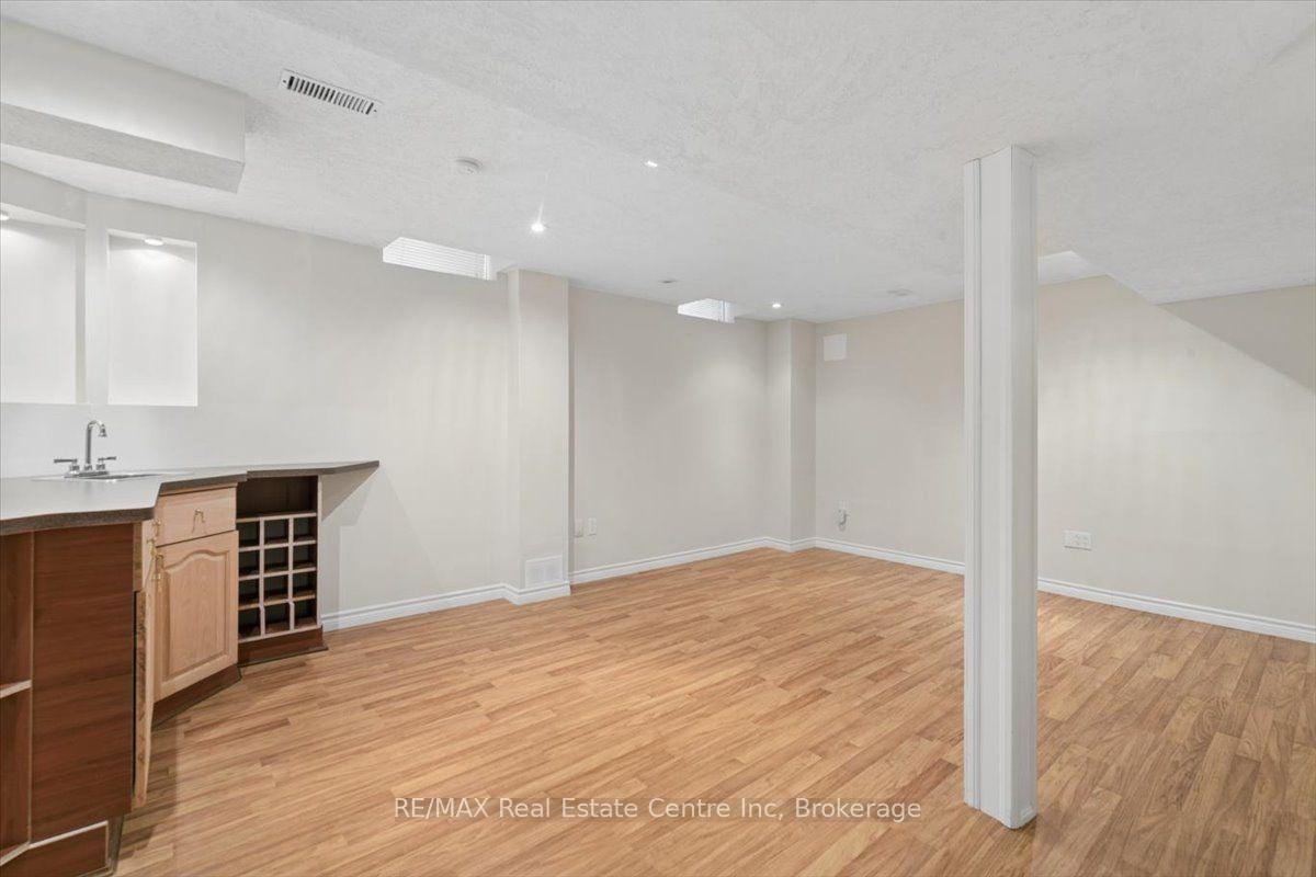 Photo 33 of 2524 Logan Avenue, Oakville, River Oaks — HOMEH
