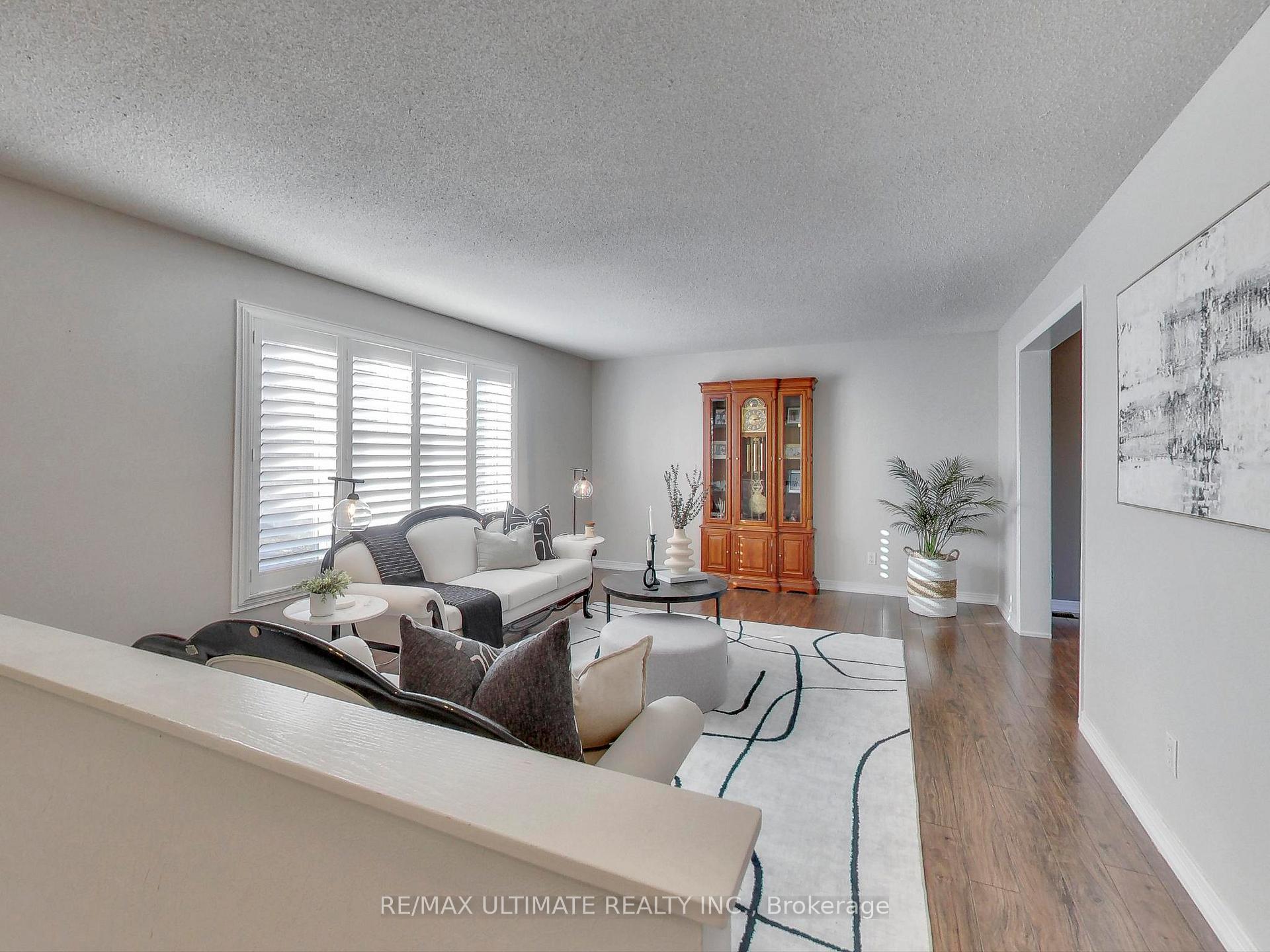 Photo 3 of 71 61st Street S, Wasaga Beach — HOMEH