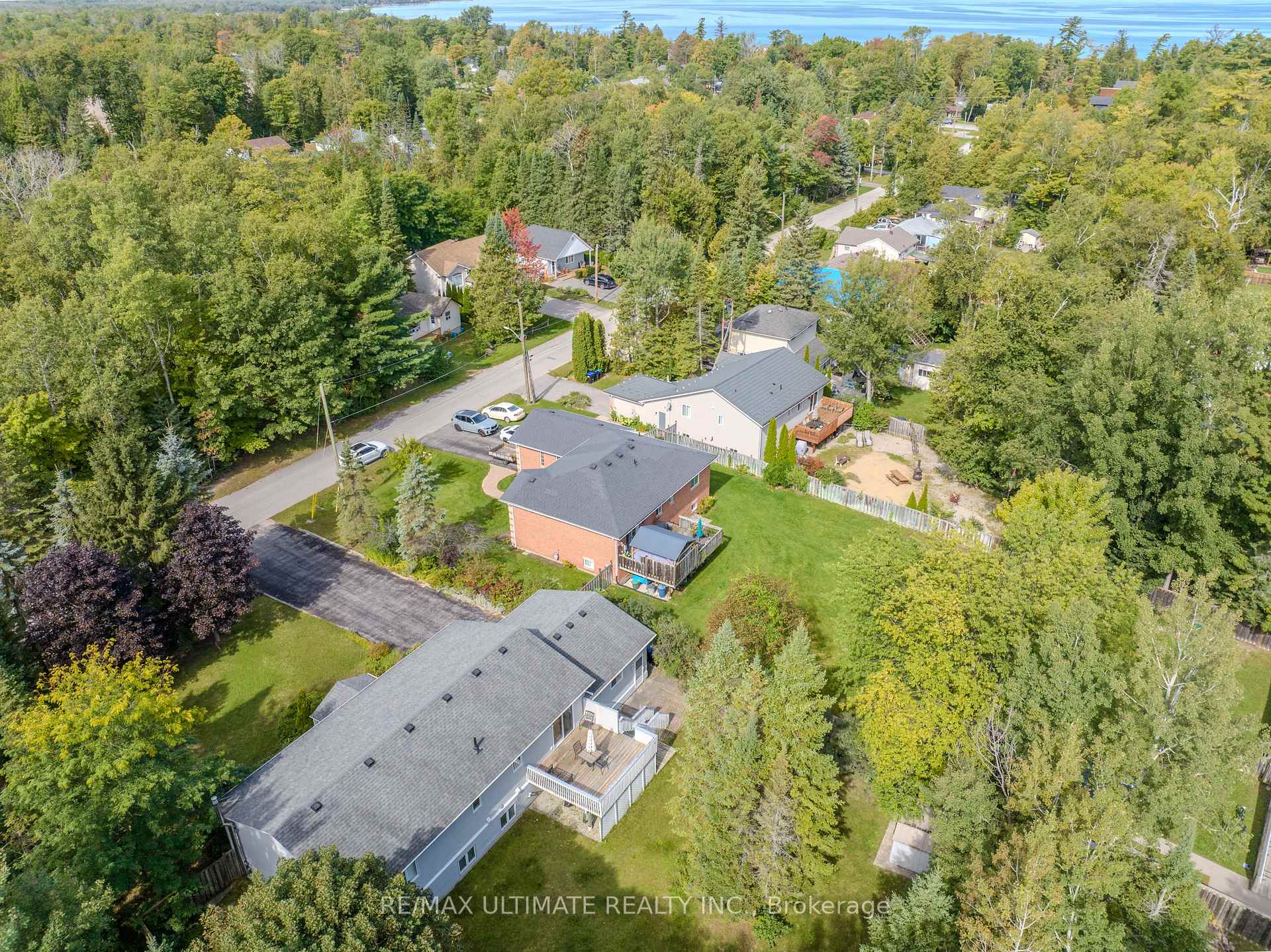 Photo 47 of 71 61st Street S, Wasaga Beach — HOMEH