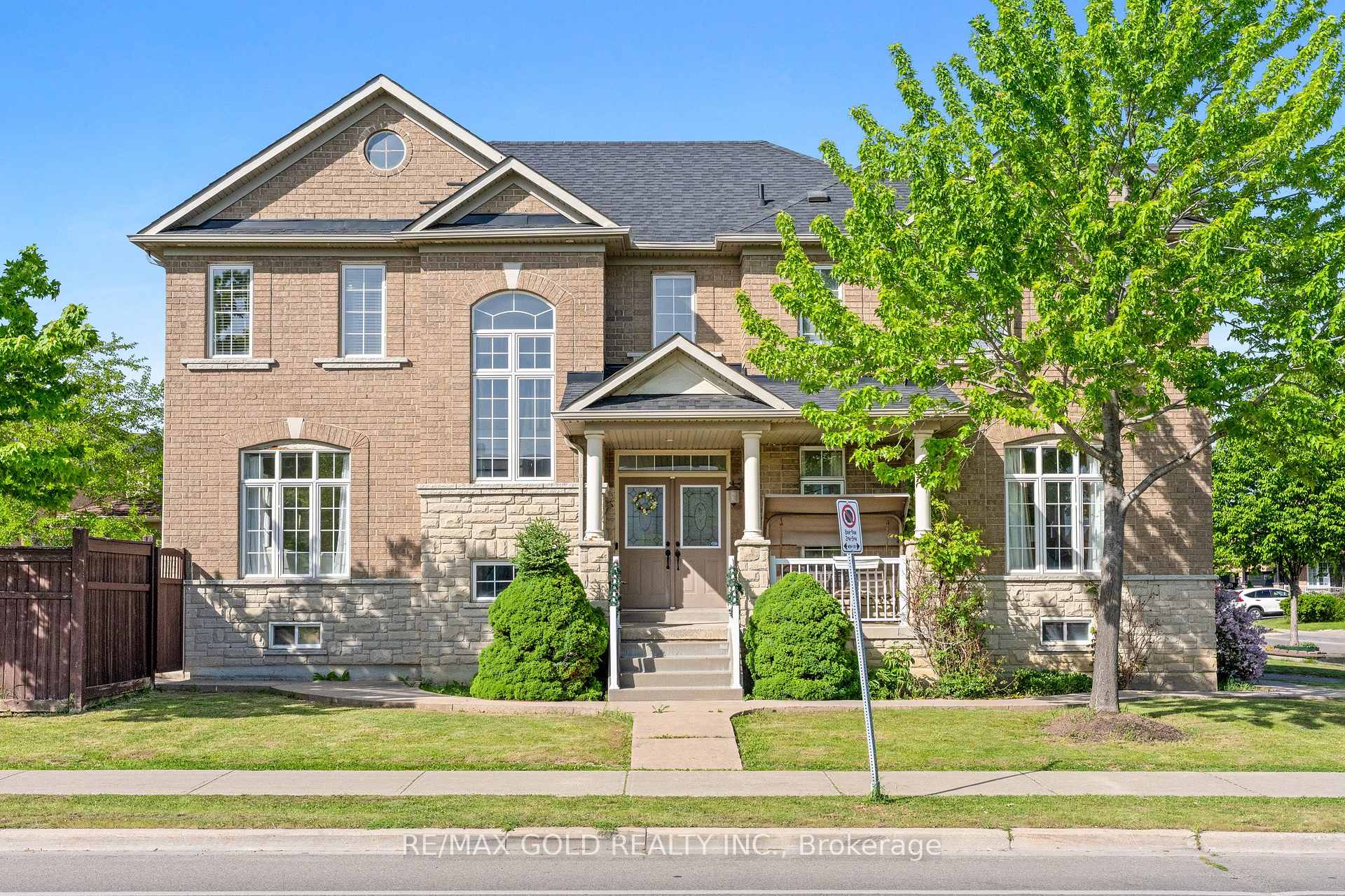 Photo 3 of 261 Mountainash Road, Brampton, Sandringham-Wellington — HOMEH
