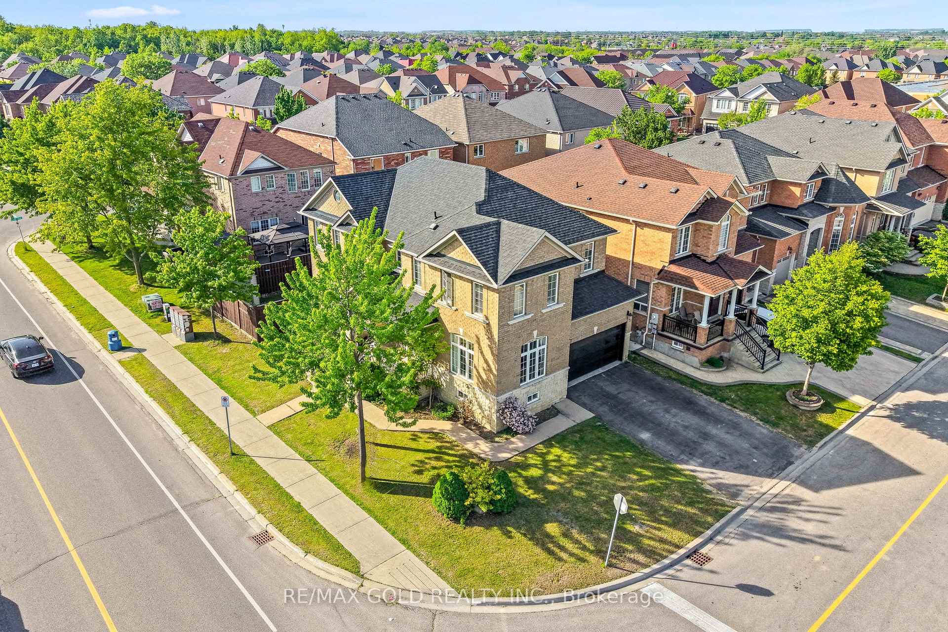 Photo 5 of 261 Mountainash Road, Brampton, Sandringham-Wellington — HOMEH