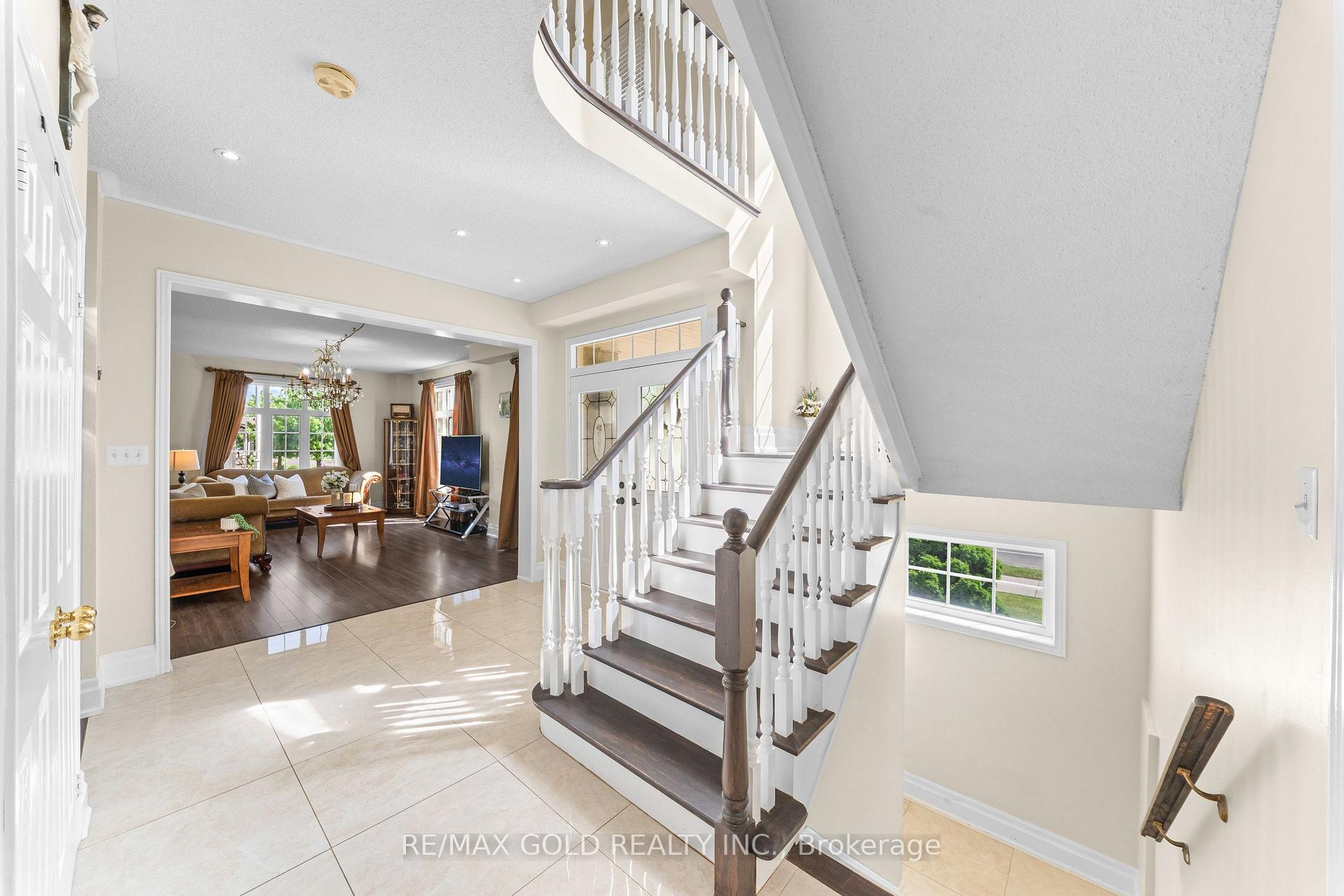 Photo 10 of 261 Mountainash Road, Brampton, Sandringham-Wellington — HOMEH