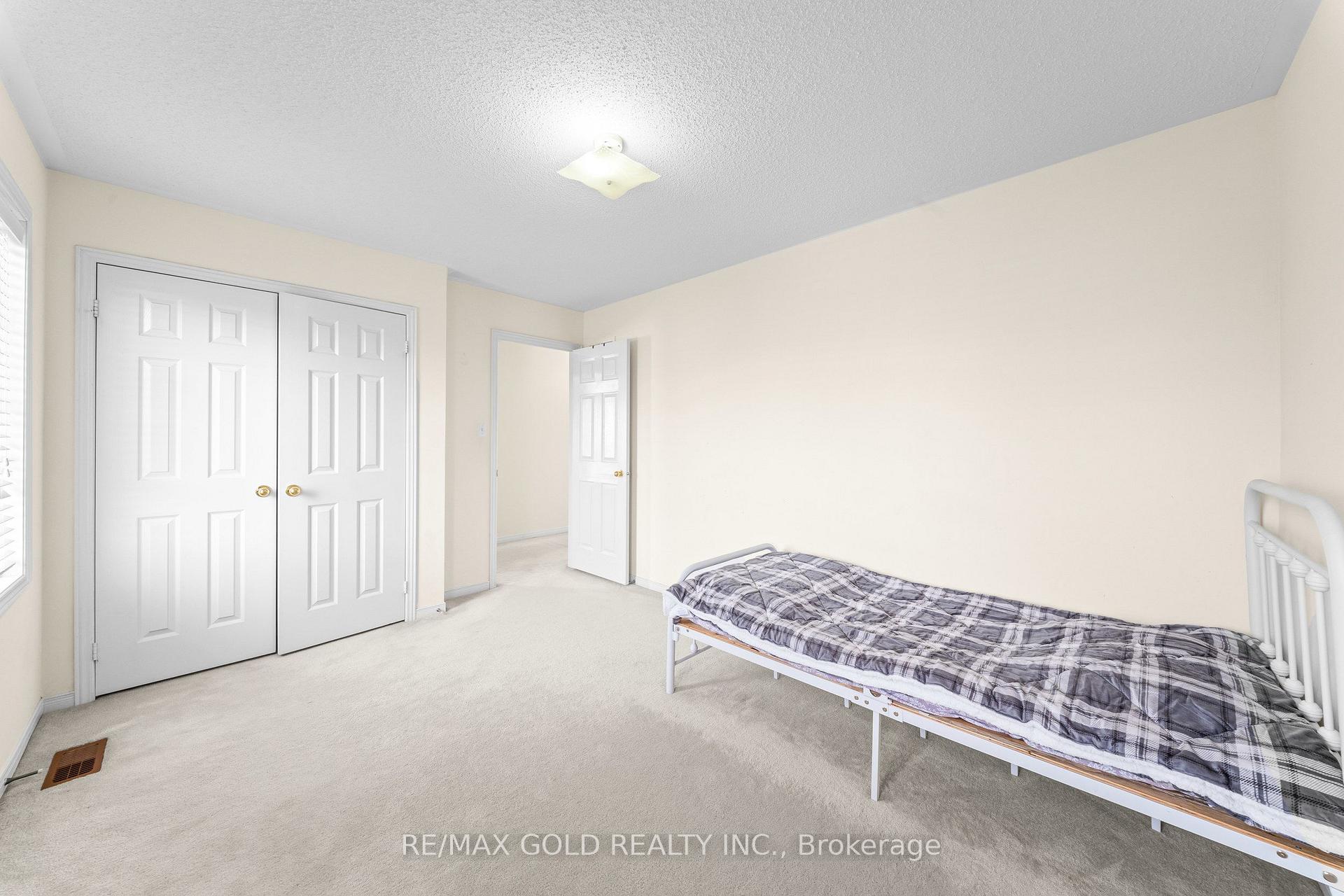 Photo 35 of 261 Mountainash Road, Brampton, Sandringham-Wellington — HOMEH
