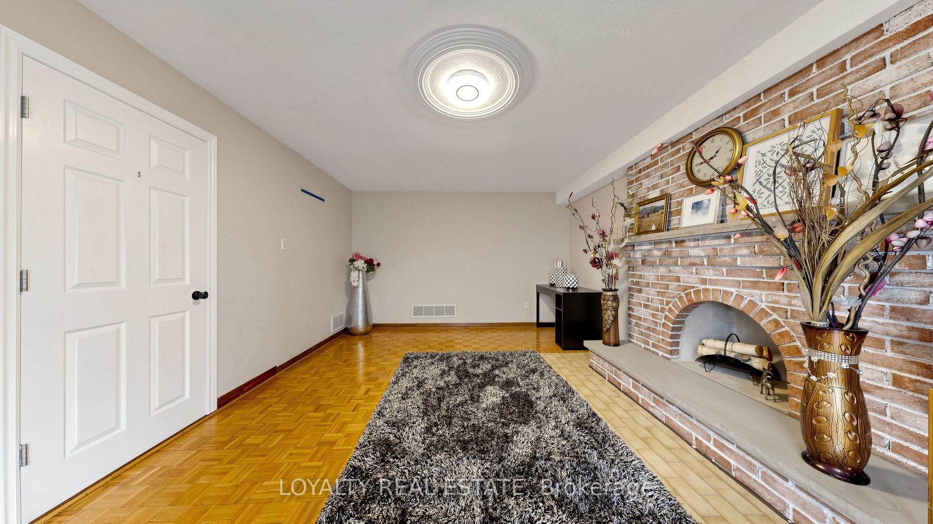 Photo 4 of 3435 Ellesmere Road, Scarborough, Highland Creek — HOMEH