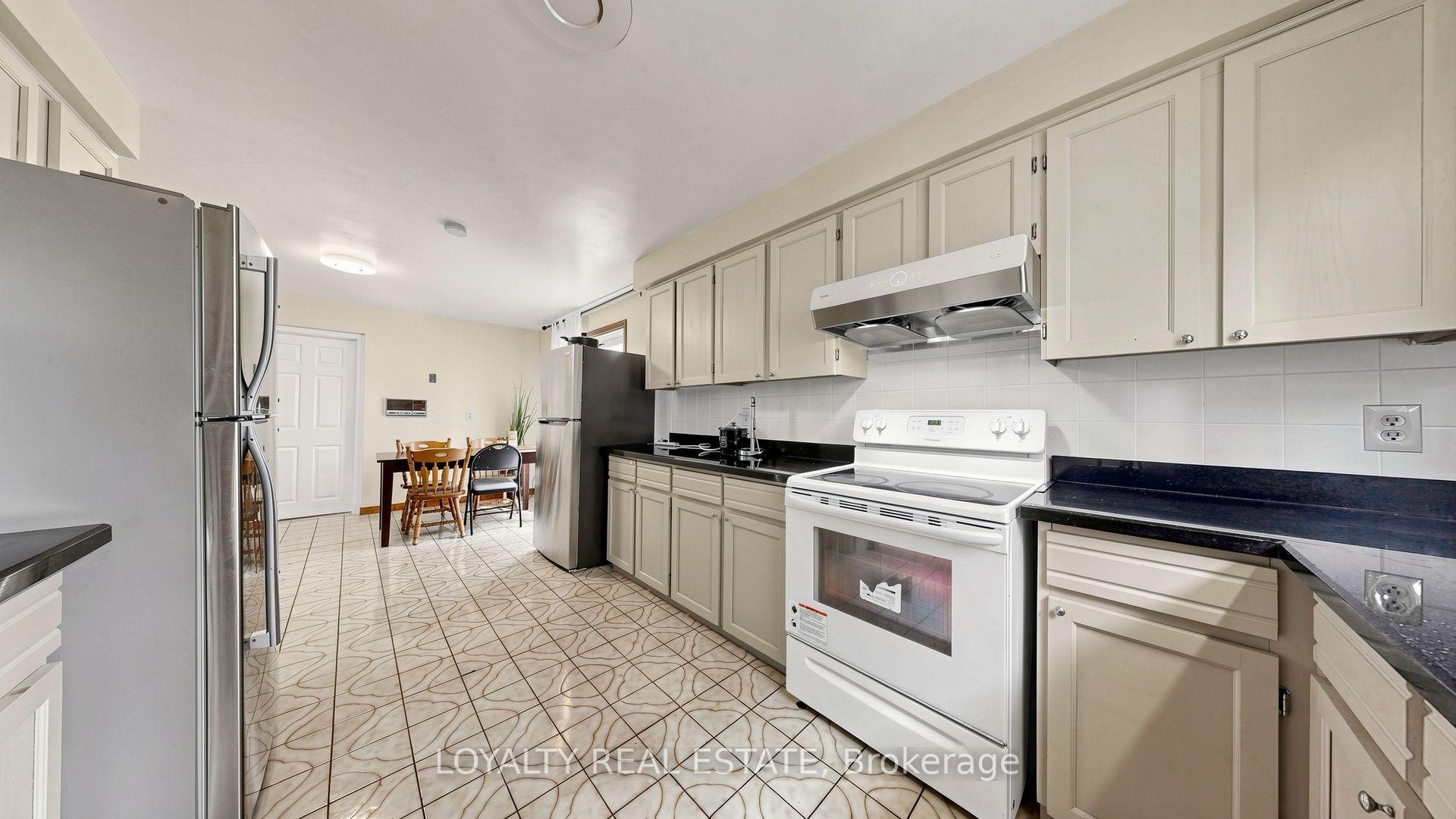 Photo 10 of 3435 Ellesmere Road, Scarborough, Highland Creek — HOMEH