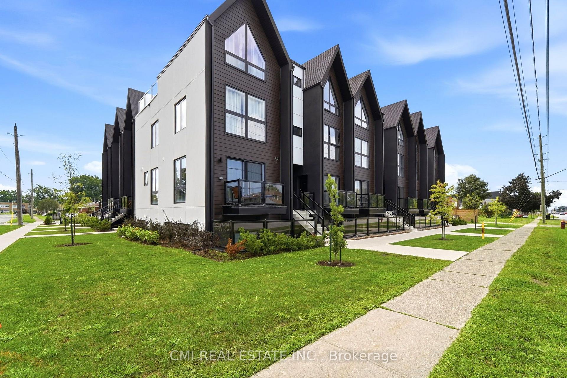 Photo 2 of Unit 302, 7277 Wilson Crescent, Niagara Falls, Oldfield — HOMEH