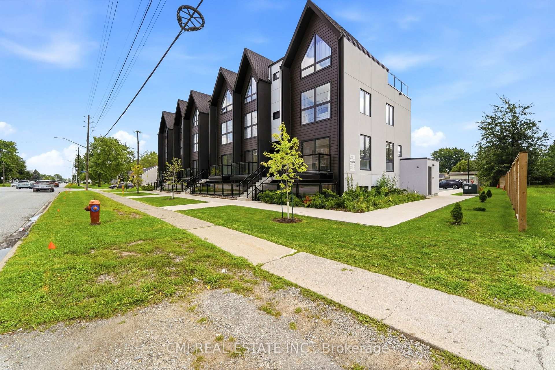 Photo 4 of Unit 302, 7277 Wilson Crescent, Niagara Falls, Oldfield — HOMEH