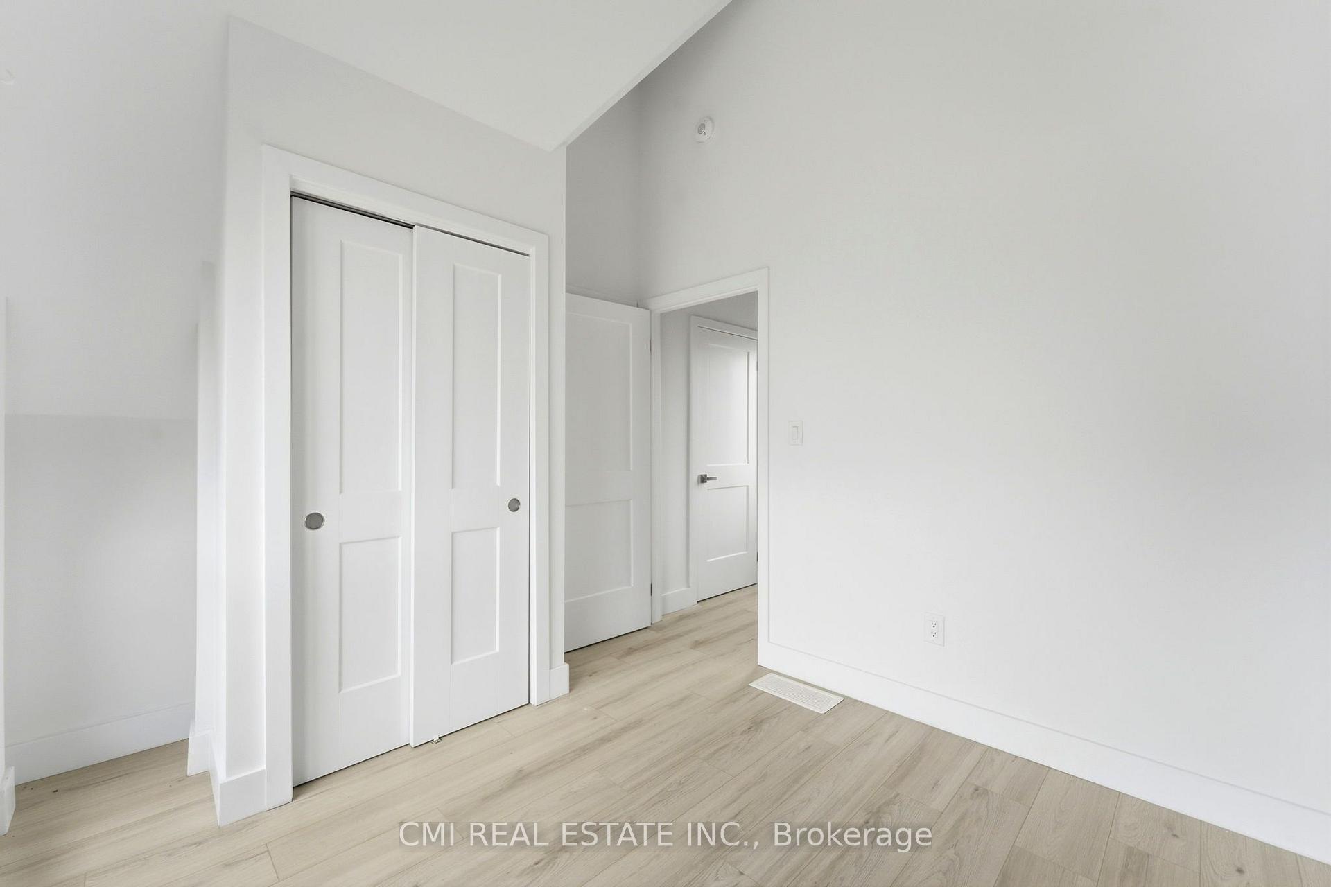 Photo 24 of Unit 302, 7277 Wilson Crescent, Niagara Falls, Oldfield — HOMEH