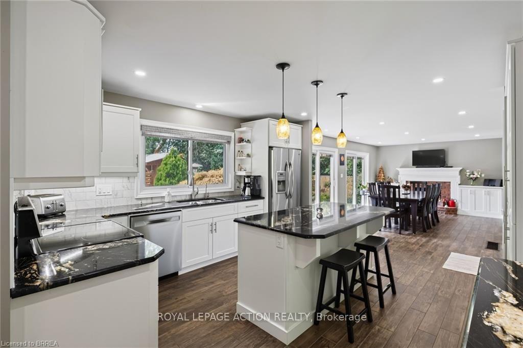 Photo 7 of 42 Robinson Avenue, Brantford, Echo Place — HOMEH