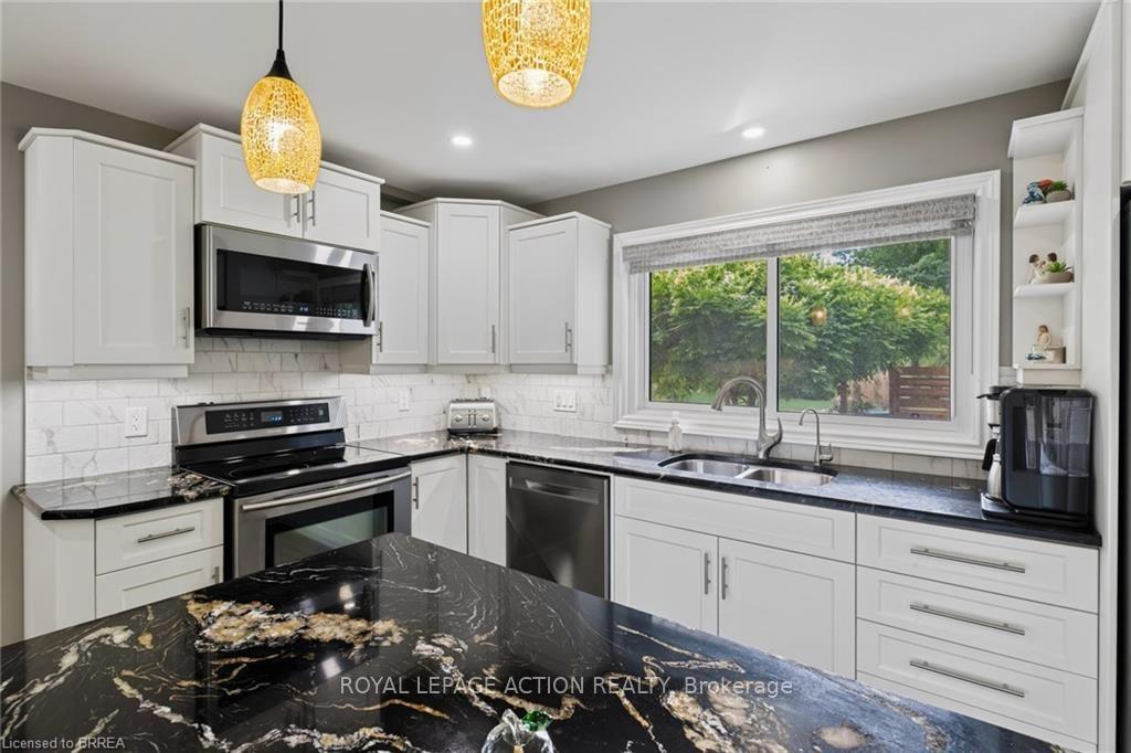 Photo 9 of 42 Robinson Avenue, Brantford, Echo Place — HOMEH