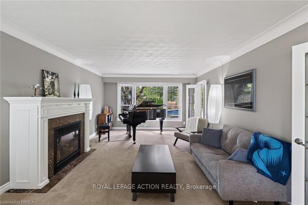 Photo 16 of 42 Robinson Avenue, Brantford, Echo Place — HOMEH