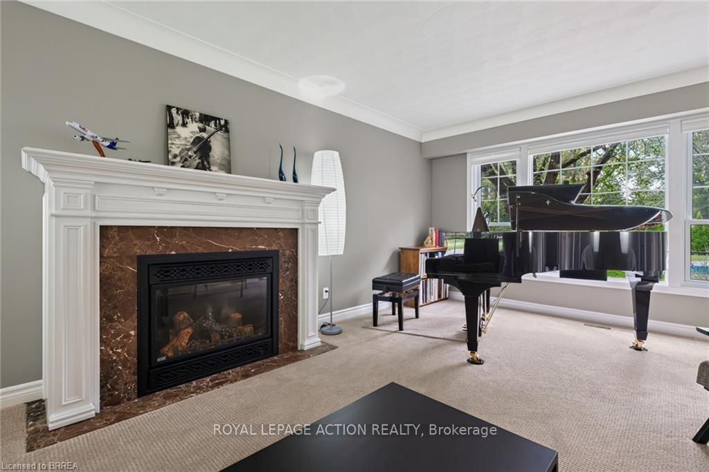 Photo 17 of 42 Robinson Avenue, Brantford, Echo Place — HOMEH