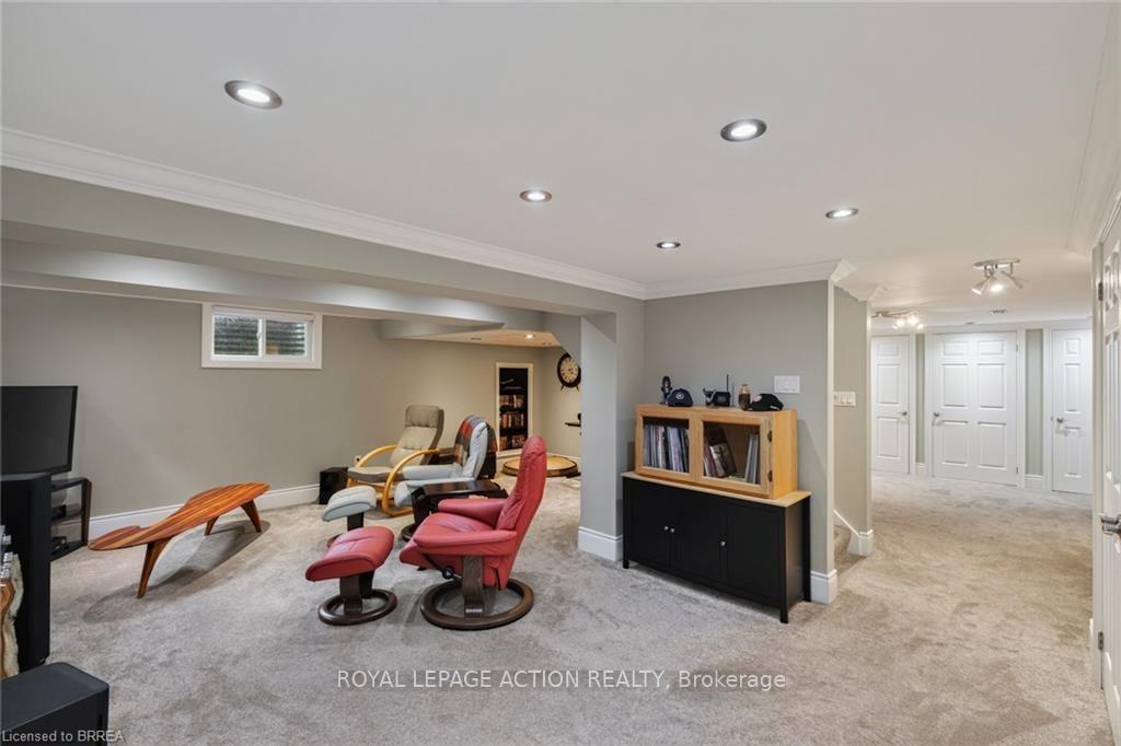 Photo 27 of 42 Robinson Avenue, Brantford, Echo Place — HOMEH