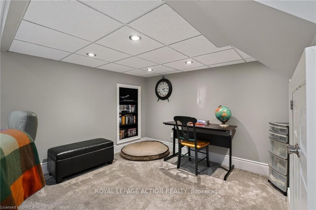 Photo 29 of 42 Robinson Avenue, Brantford, Echo Place — HOMEH