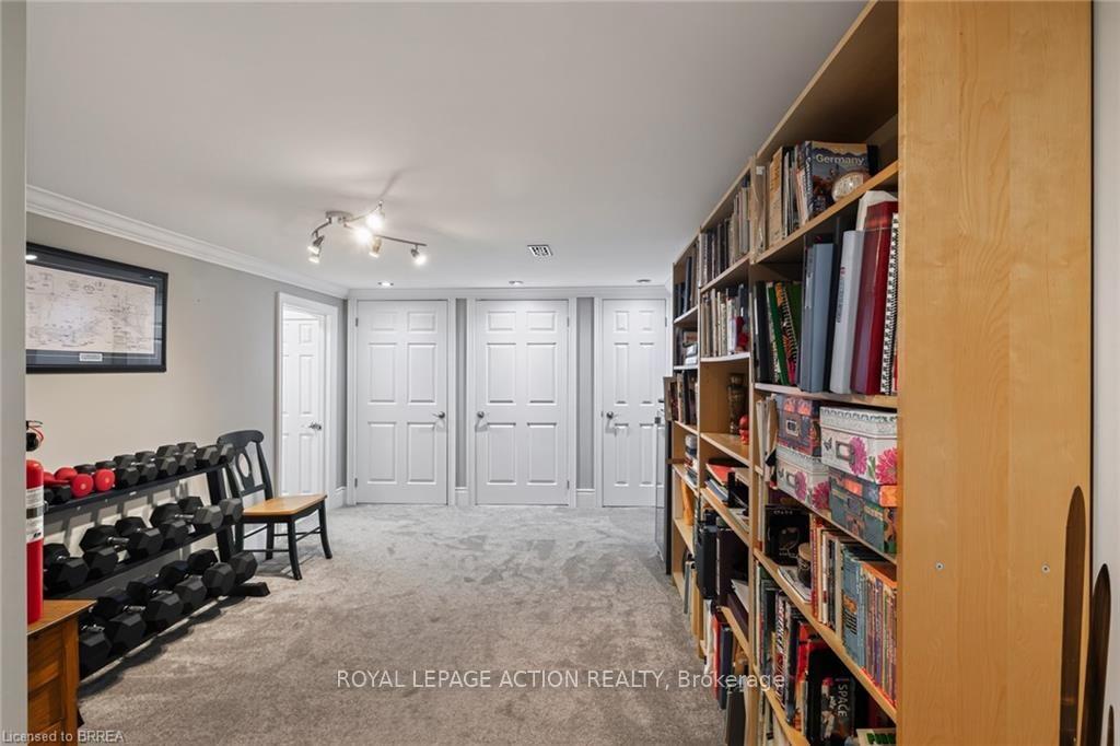 Photo 31 of 42 Robinson Avenue, Brantford, Echo Place — HOMEH