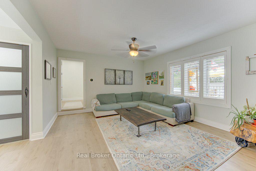 Photo 6 of 17 Amelia Street, Brant, Paris — HOMEH