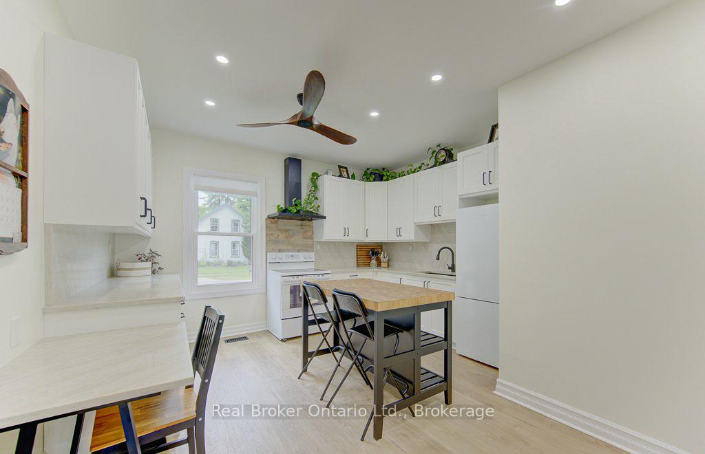 Photo 12 of 17 Amelia Street, Brant, Paris — HOMEH