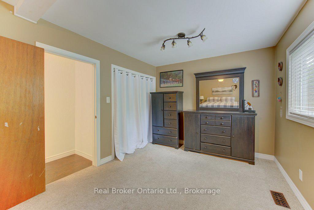 Photo 25 of 17 Amelia Street, Brant, Paris — HOMEH