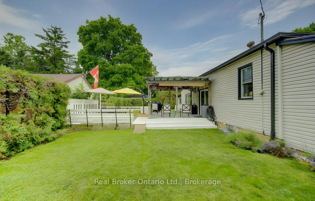Photo 27 of 17 Amelia Street, Brant, Paris — HOMEH