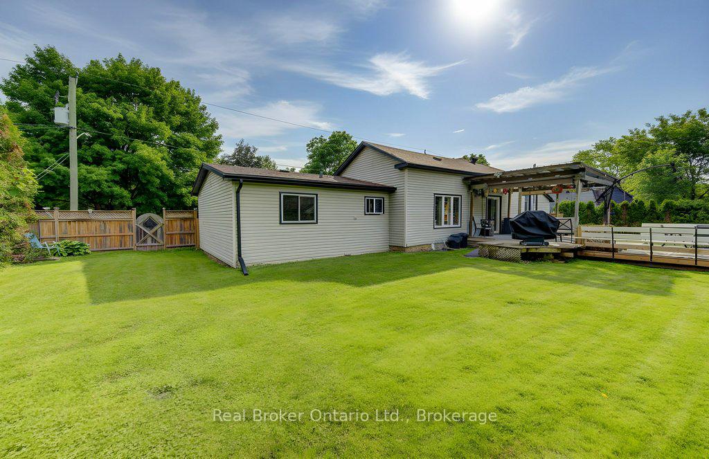 Photo 32 of 17 Amelia Street, Brant, Paris — HOMEH