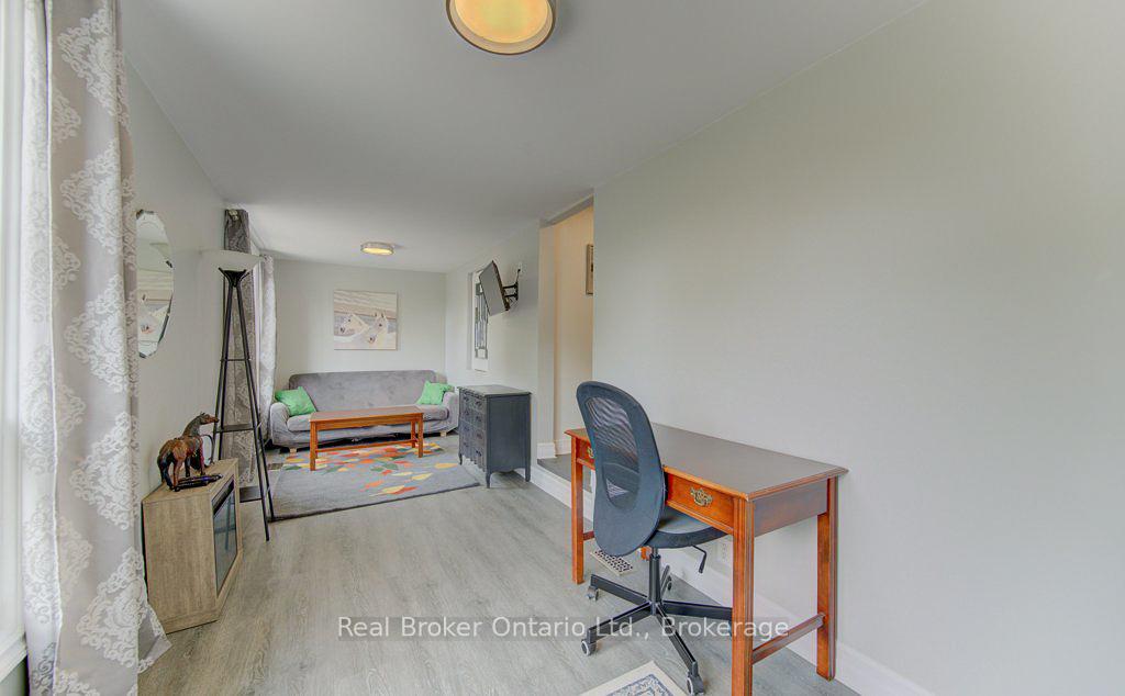 Photo 36 of 17 Amelia Street, Brant, Paris — HOMEH