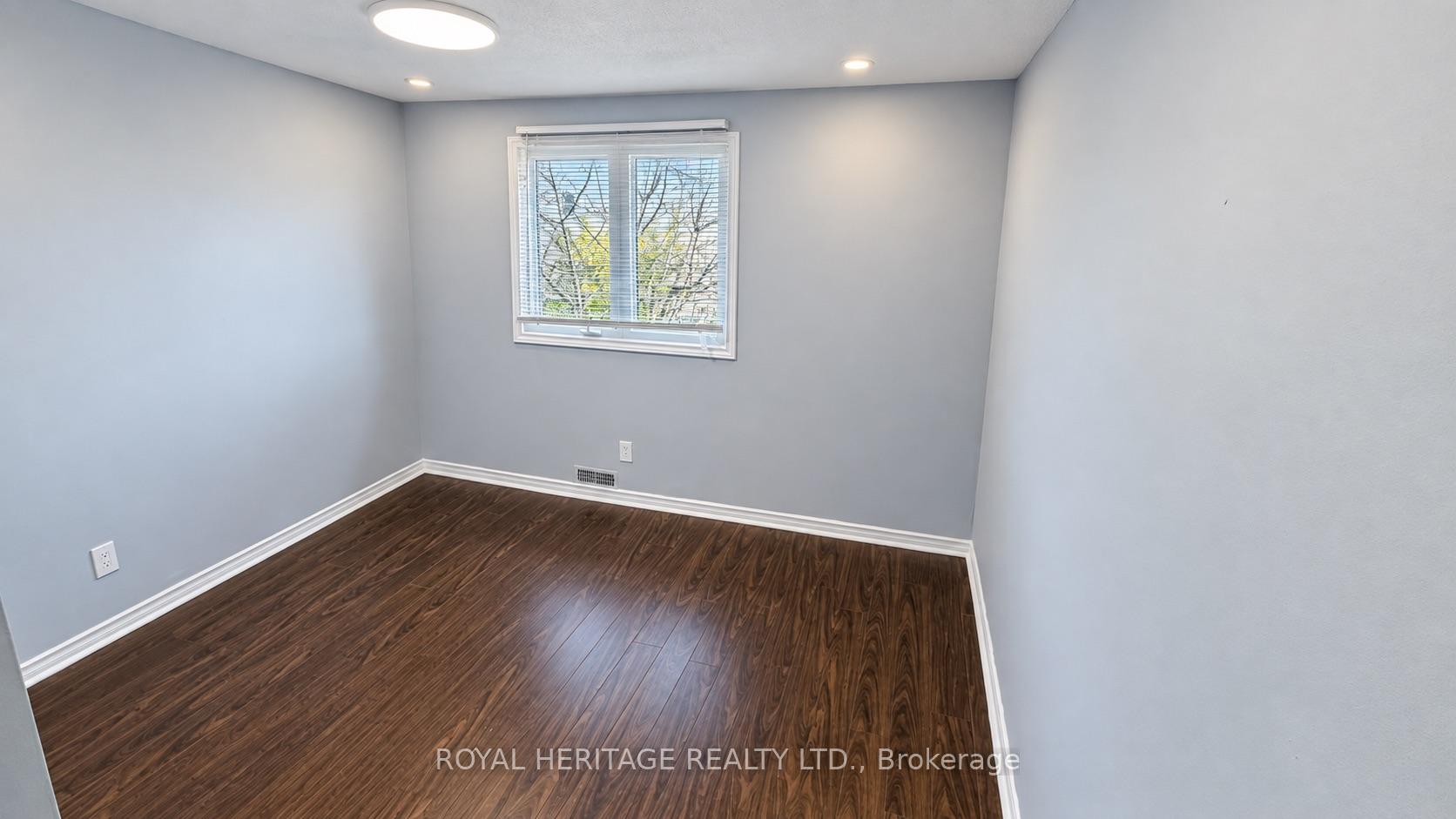 Photo 24 of 531 Dorchester Drive, Oshawa, Vanier — HOMEH