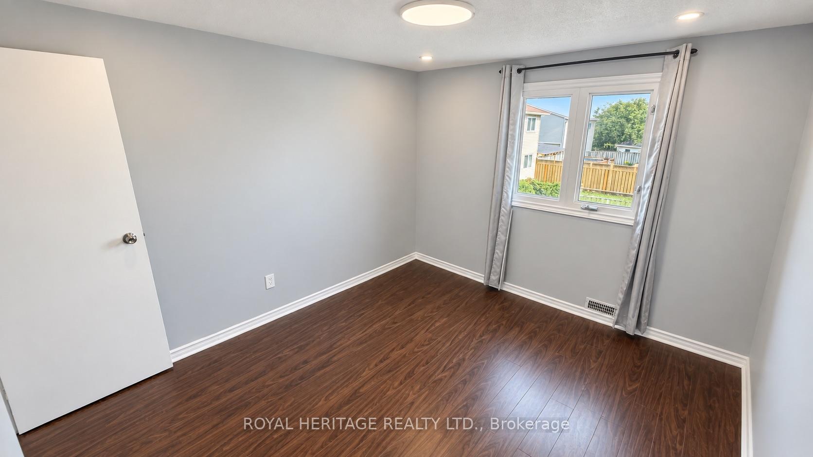 Photo 28 of 531 Dorchester Drive, Oshawa, Vanier — HOMEH