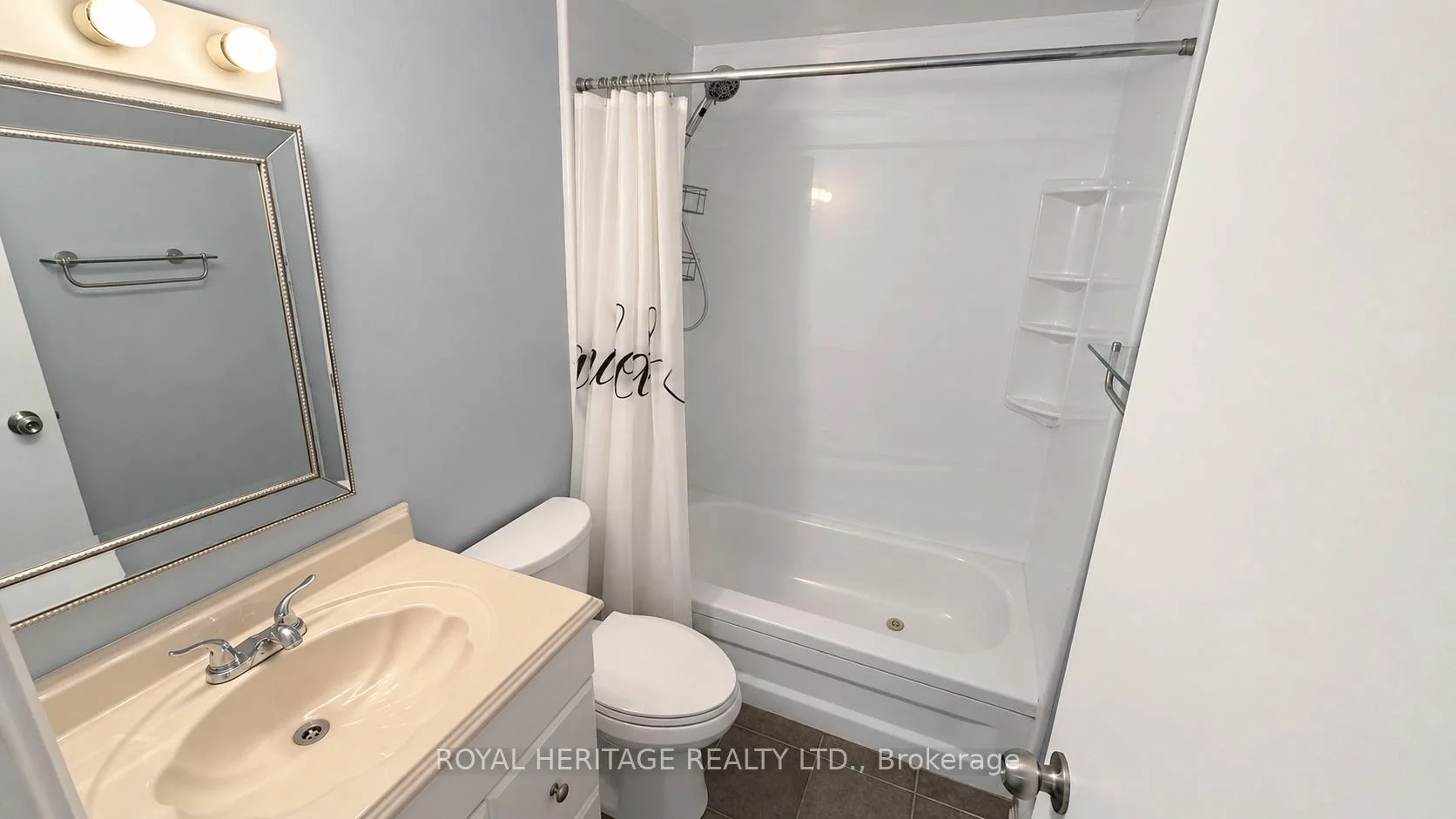Photo 13 of 531 Dorchester Drive, Oshawa, Vanier — HOMEH