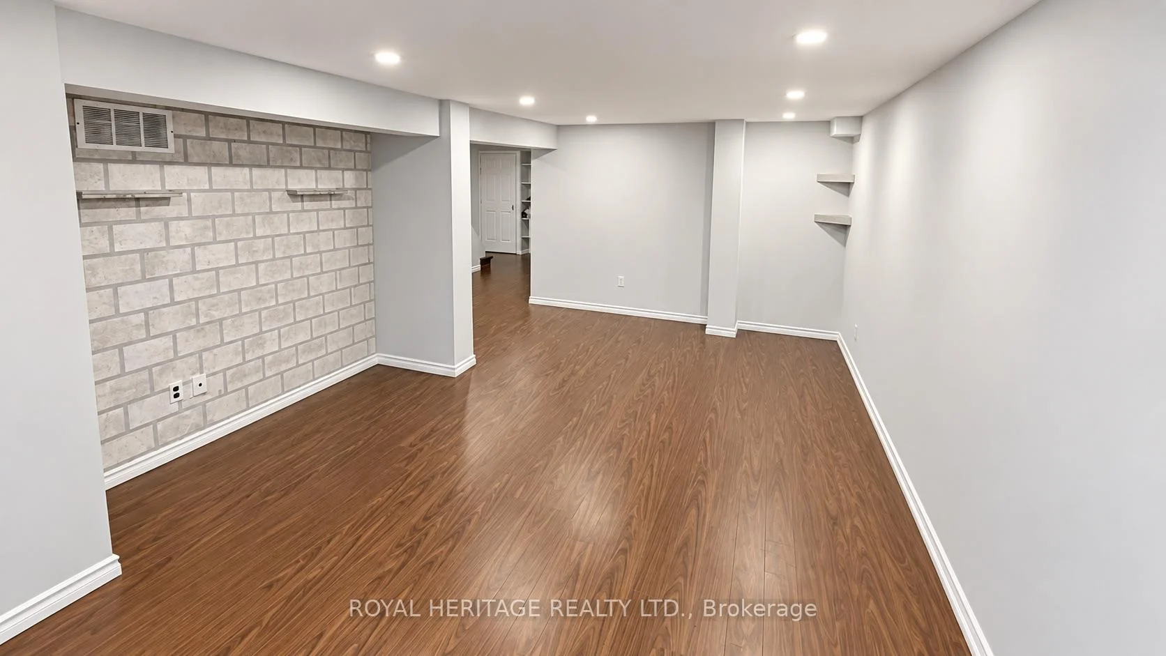 Photo 15 of 531 Dorchester Drive, Oshawa, Vanier — HOMEH