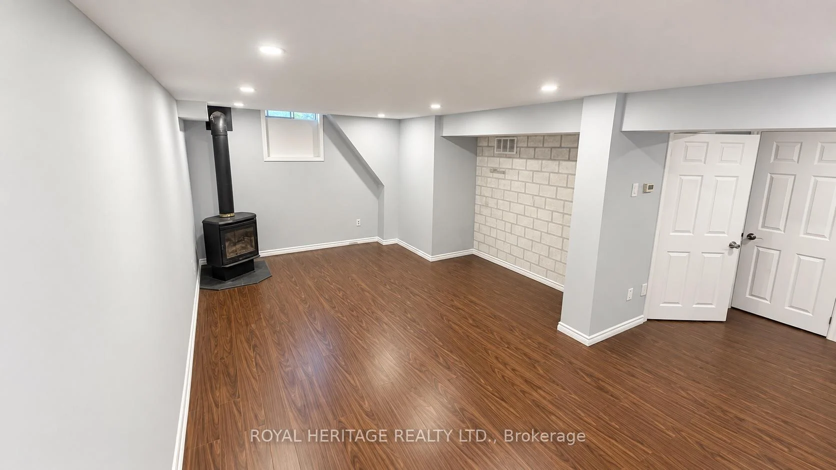 Photo 17 of 531 Dorchester Drive, Oshawa, Vanier — HOMEH