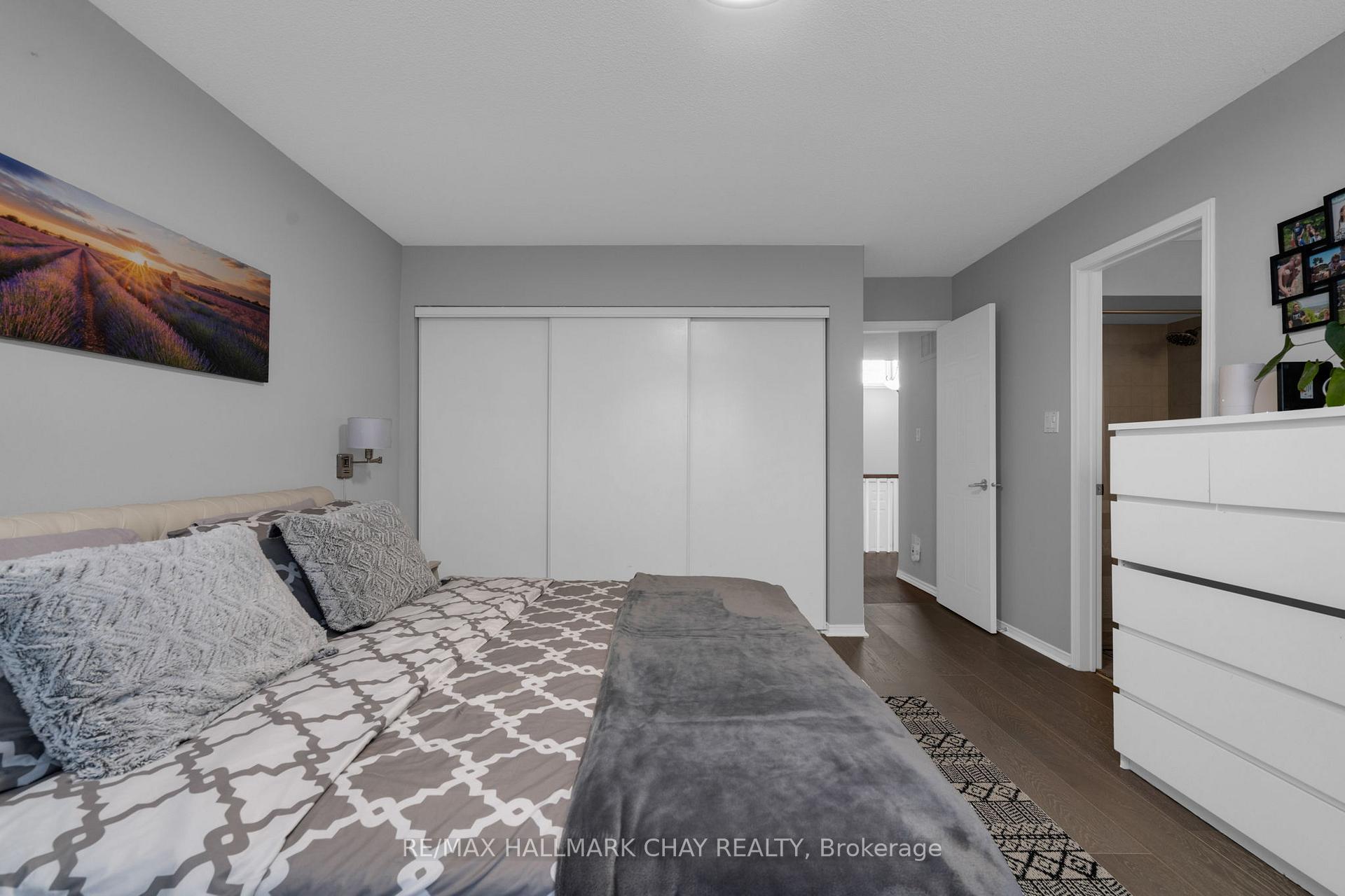 Photo 11 of 222 Wessenger Drive, Barrie, Holly — HOMEH