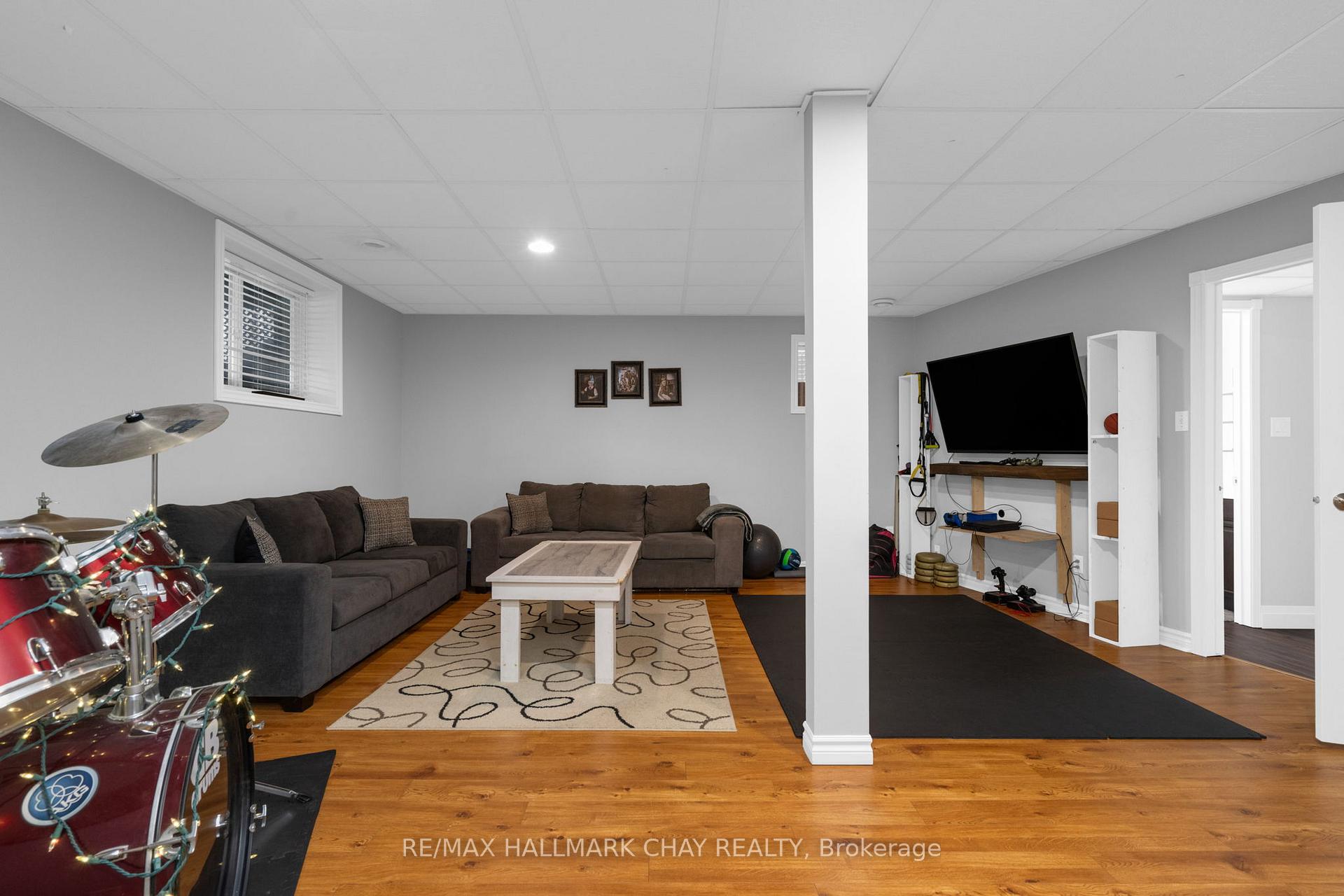 Photo 14 of 222 Wessenger Drive, Barrie, Holly — HOMEH
