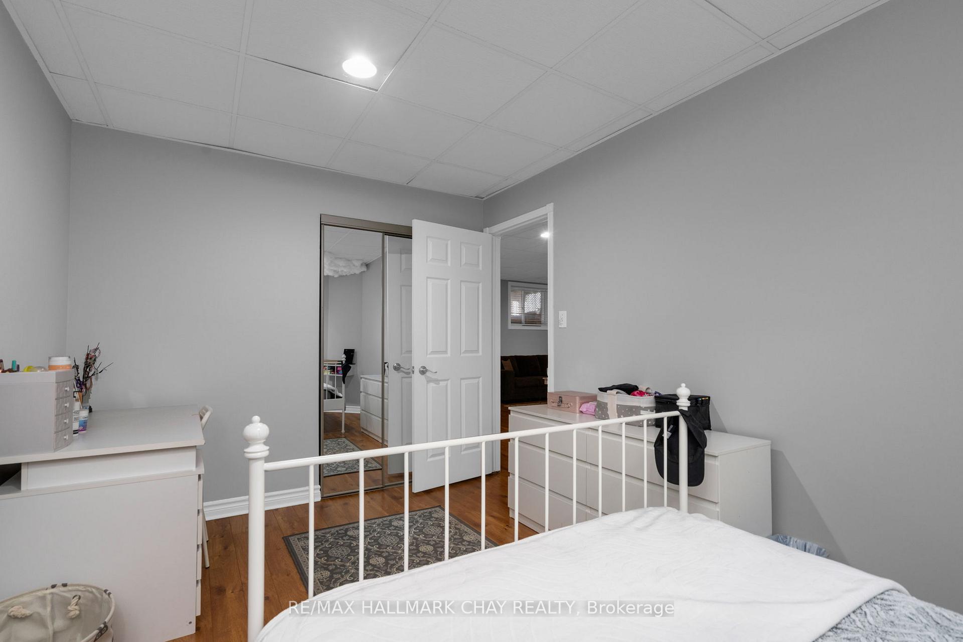 Photo 18 of 222 Wessenger Drive, Barrie, Holly — HOMEH