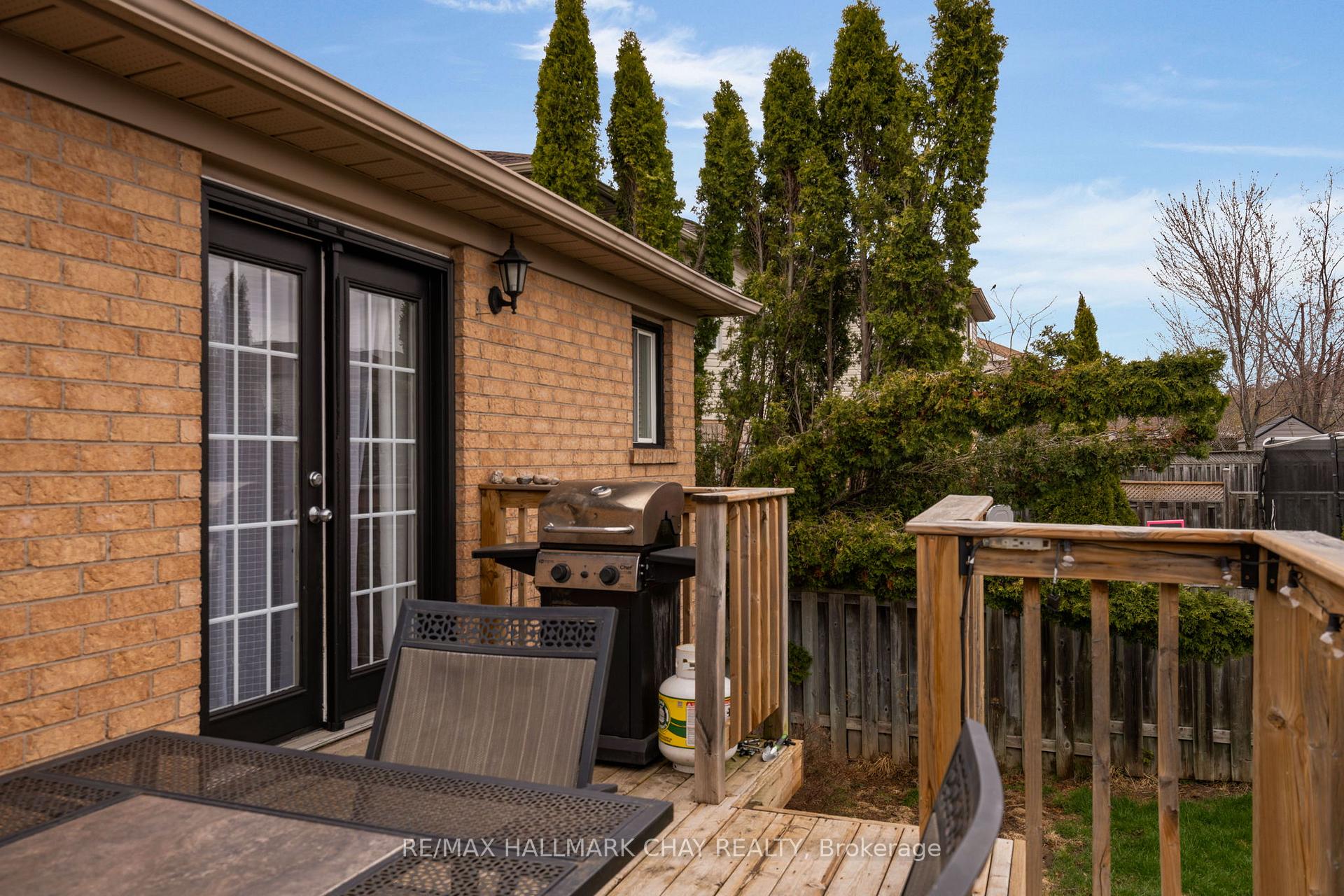 Photo 21 of 222 Wessenger Drive, Barrie, Holly — HOMEH