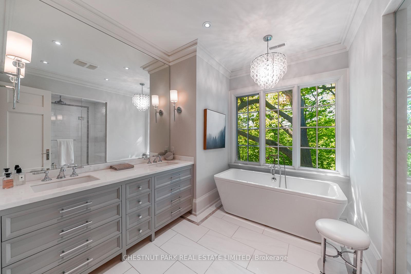 Photo 20 of 56 Pine Crescent, Toronto, The Beaches — HOMEH