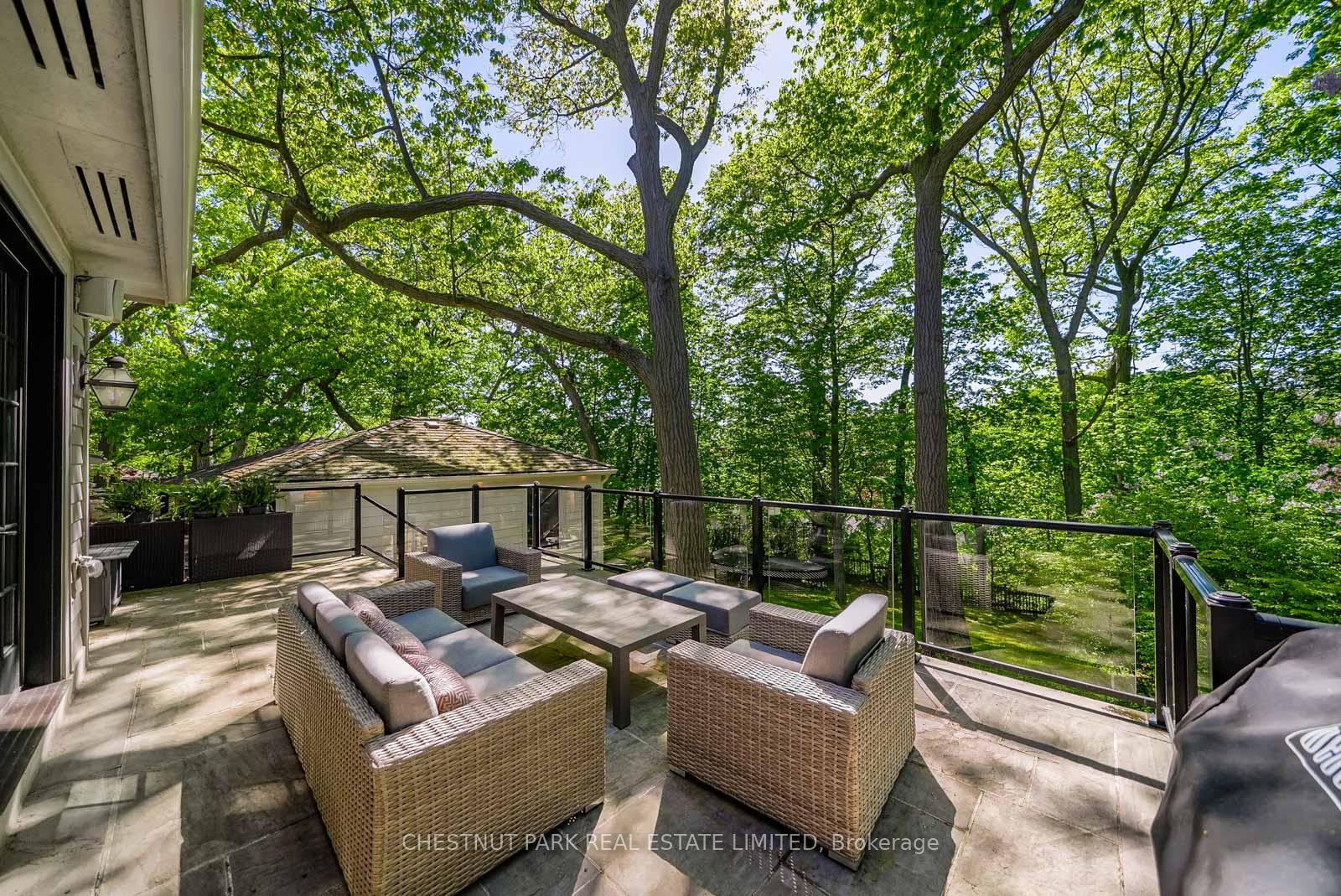 Photo 34 of 56 Pine Crescent, Toronto, The Beaches — HOMEH