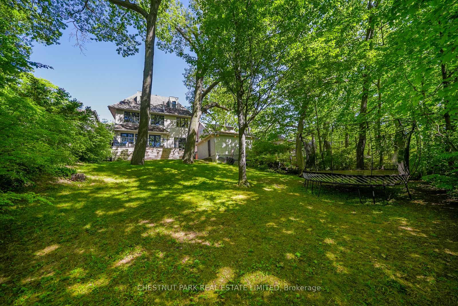 Photo 36 of 56 Pine Crescent, Toronto, The Beaches — HOMEH