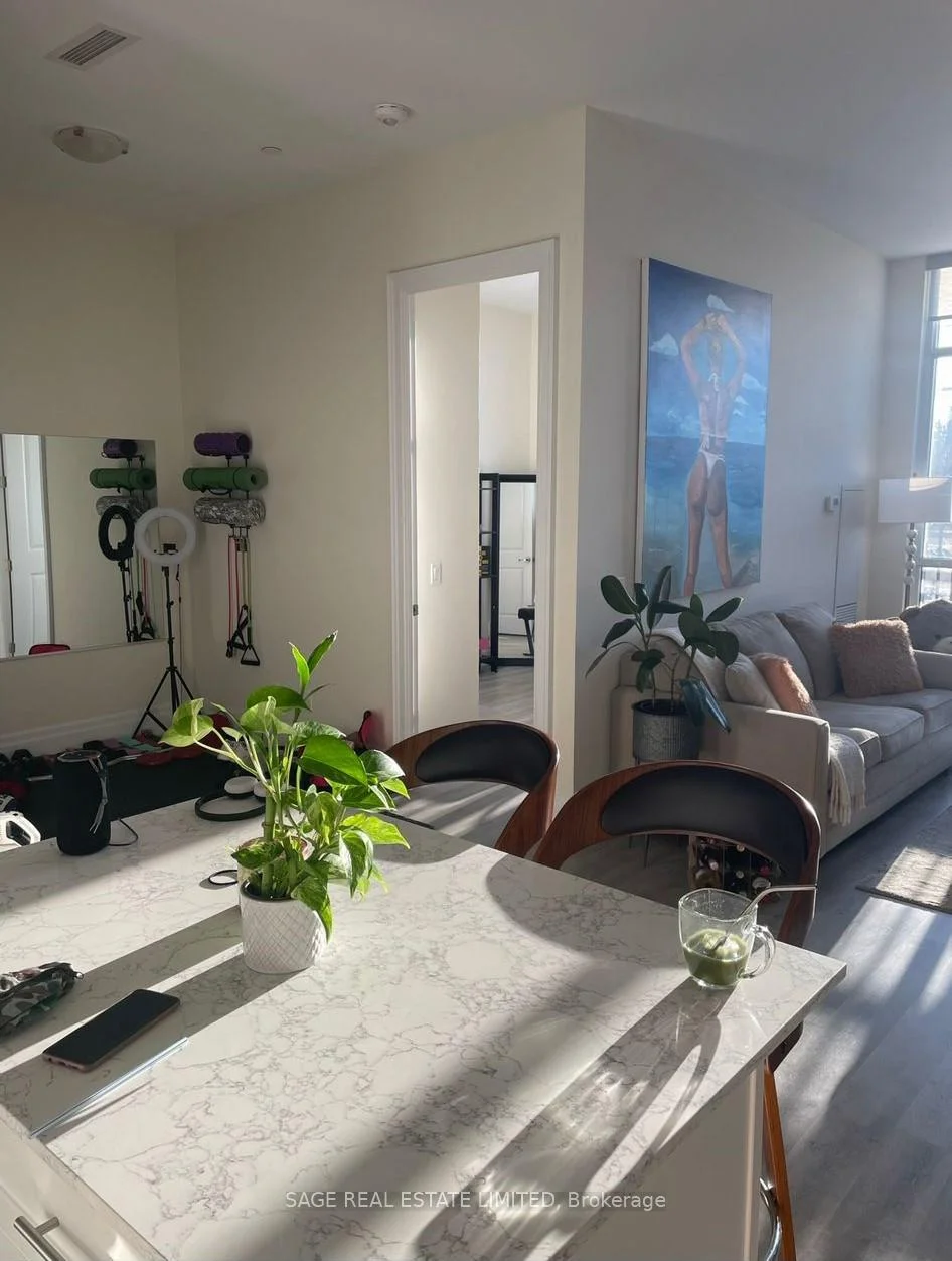 Photo 11 of Unit 111, 9085 Jane Street, Vaughan, Concord — HOMEH
