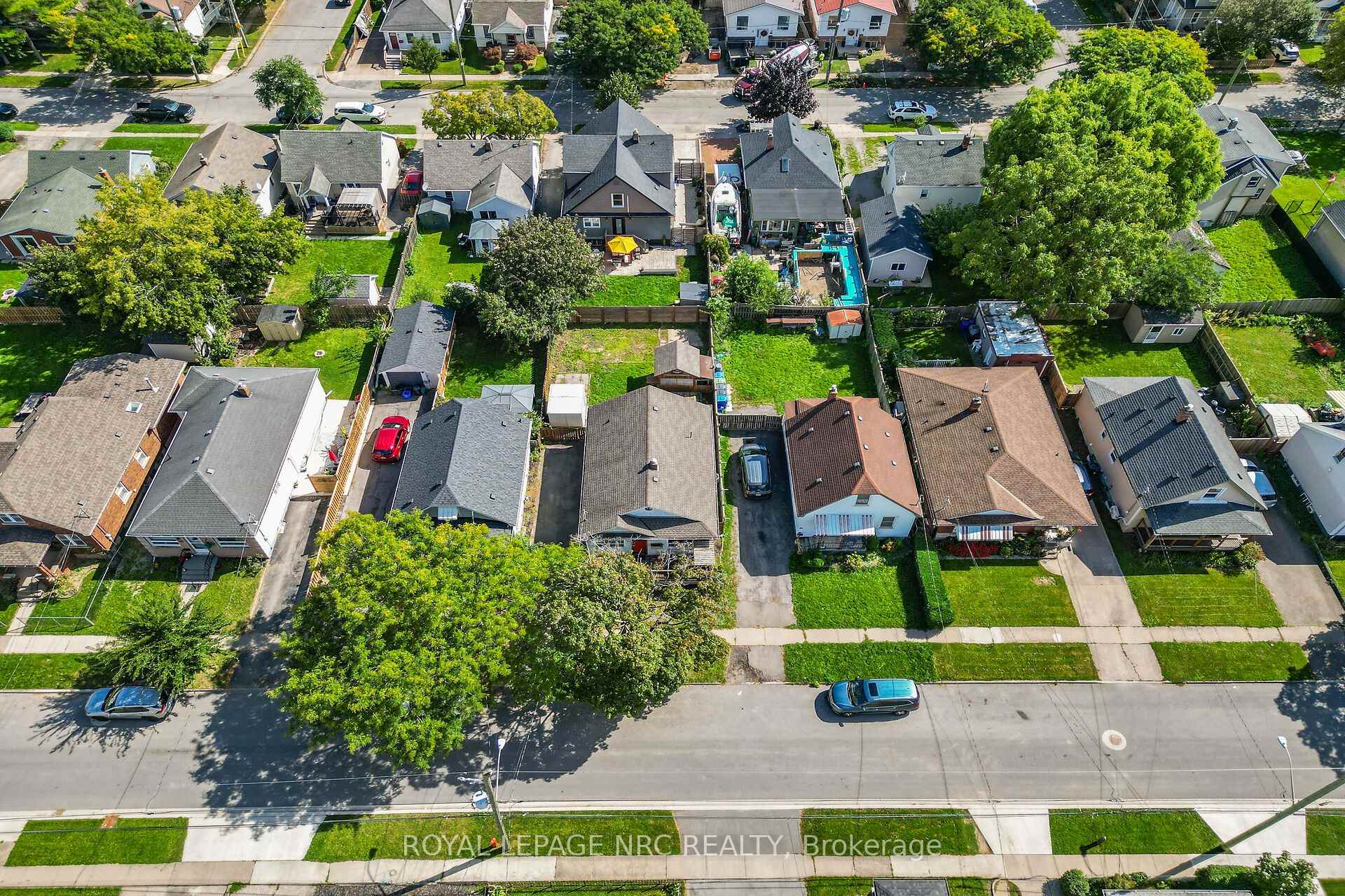 Photo 5 of 62 Cosby Avenue, St. Catharines, Facer — HOMEH