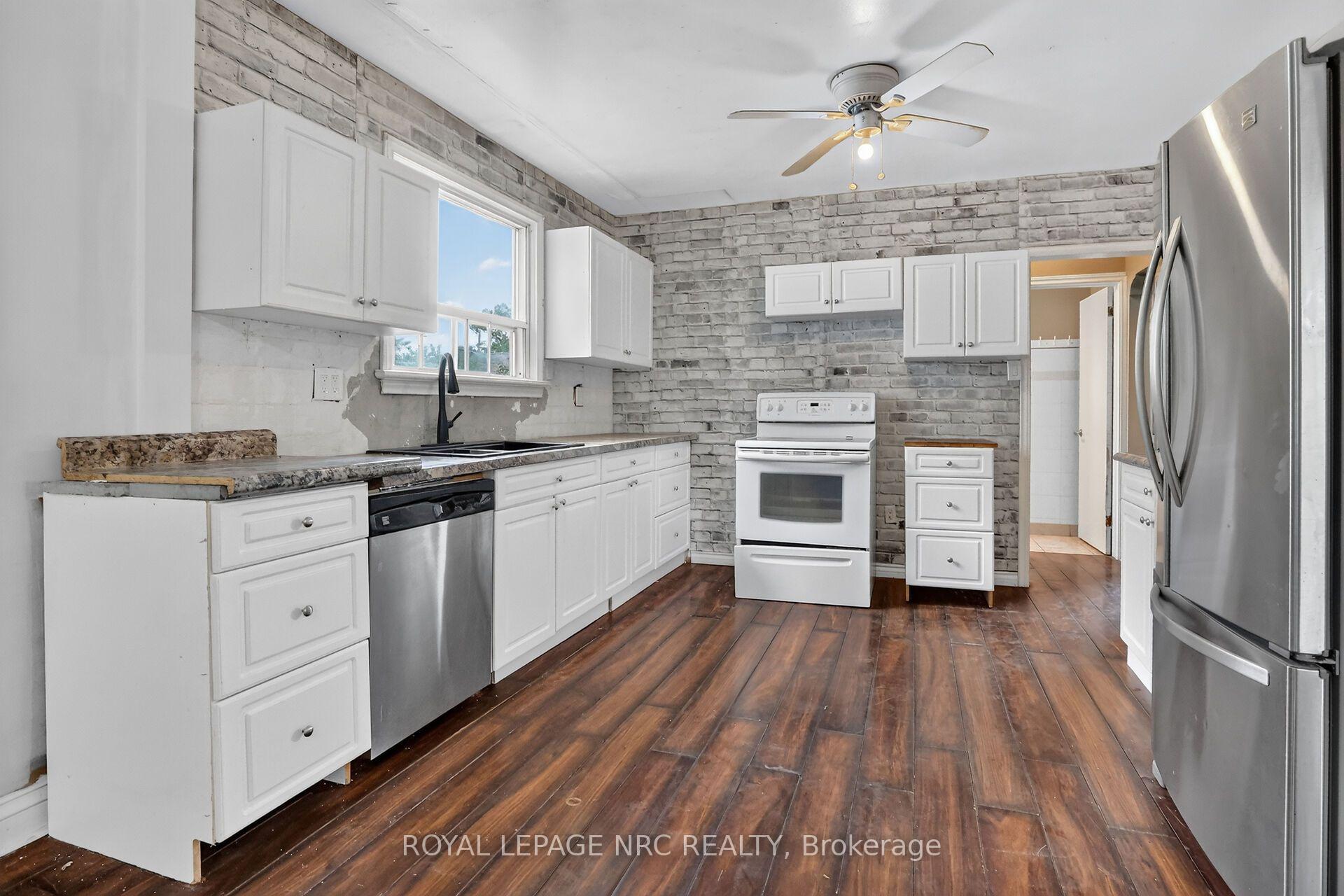 Photo 7 of 62 Cosby Avenue, St. Catharines, Facer — HOMEH